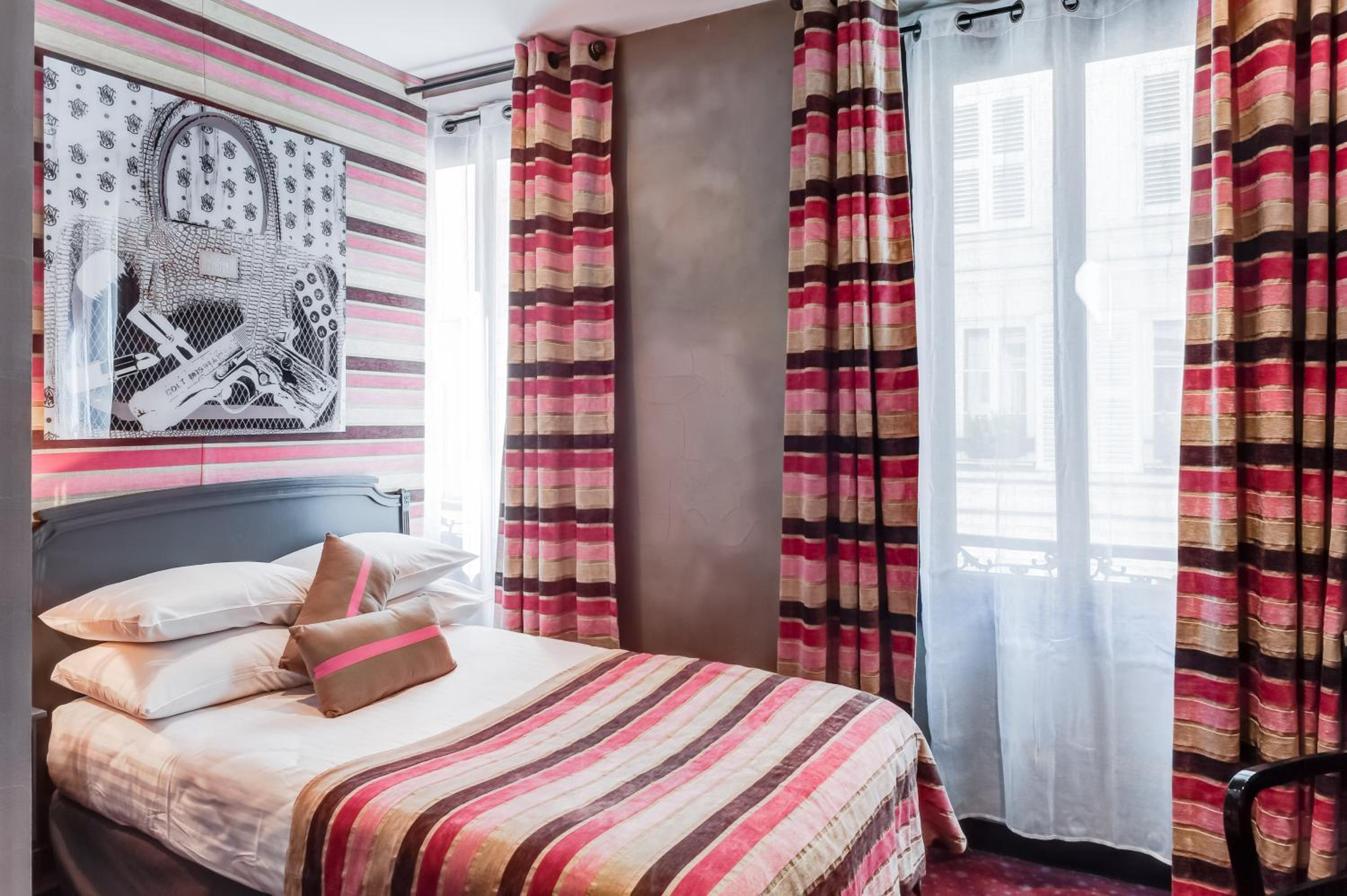 Club Double Room - Photo 9