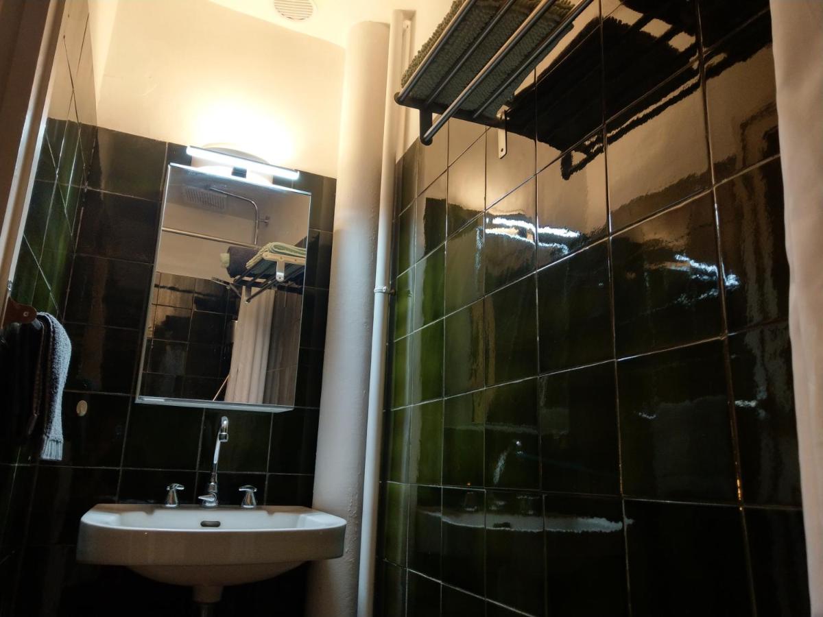 One-Bedroom Apartment - Photo 10