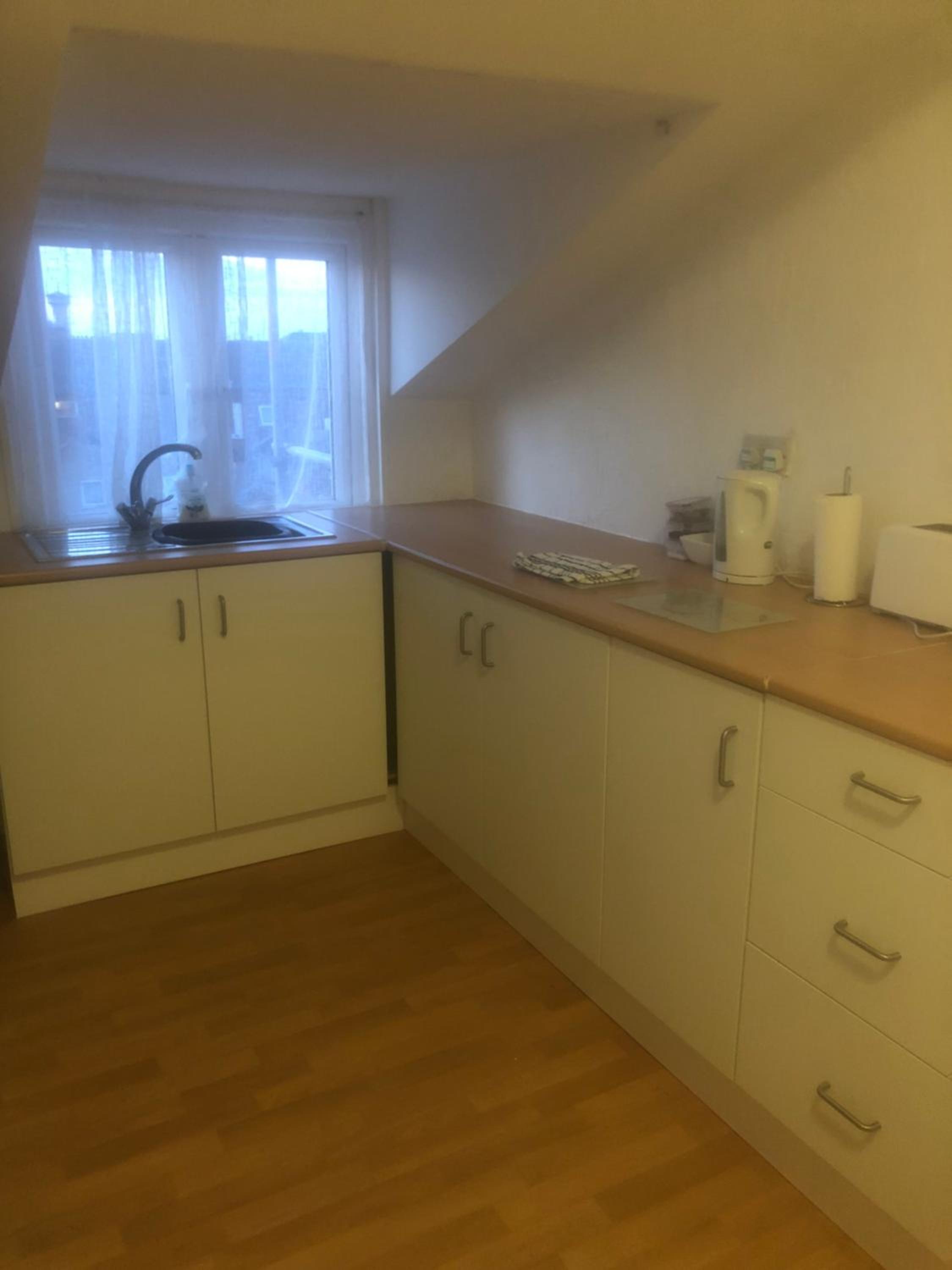 Deluxe Double Room with Extra Bed - Photo 4