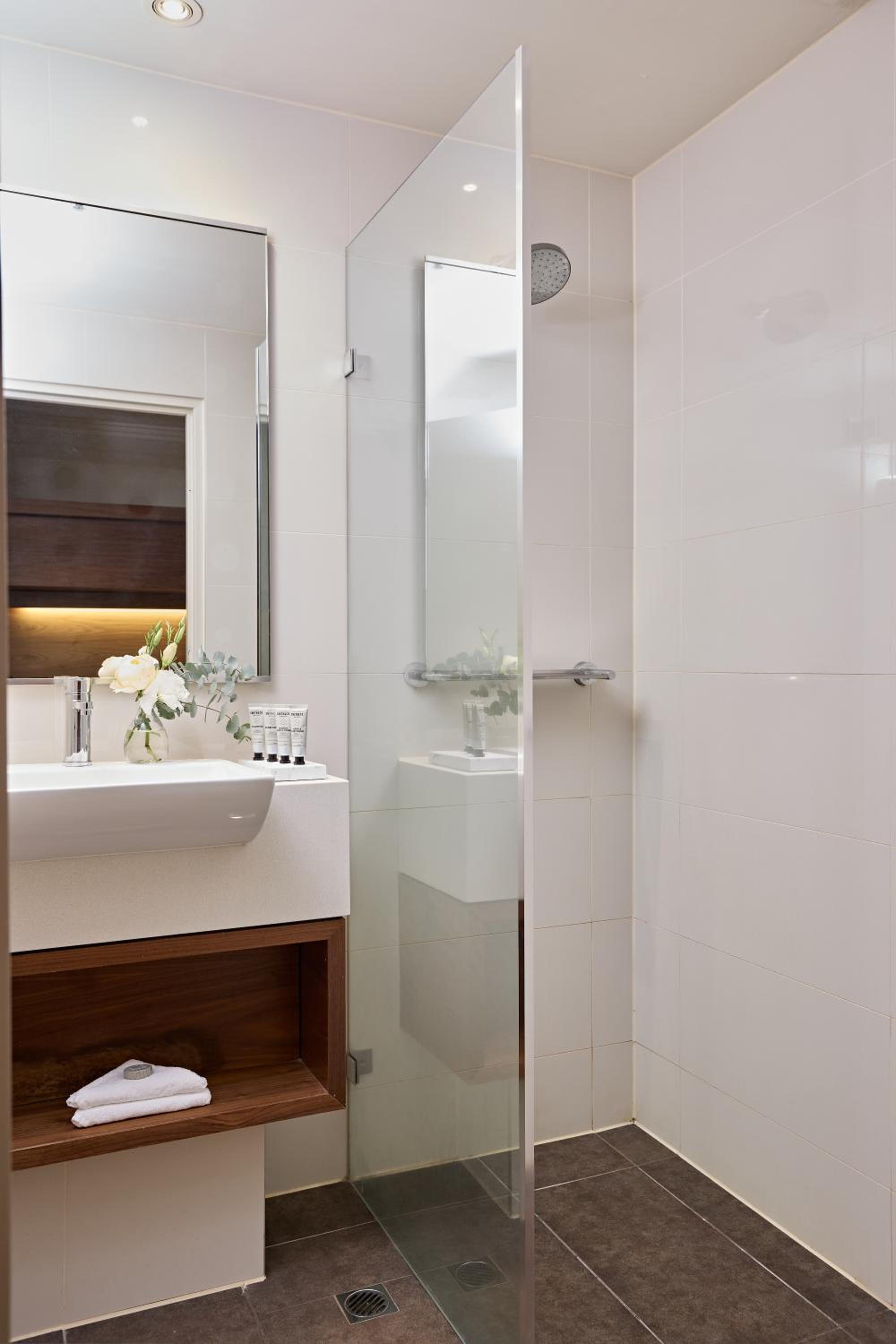 Twin Room - Photo 4