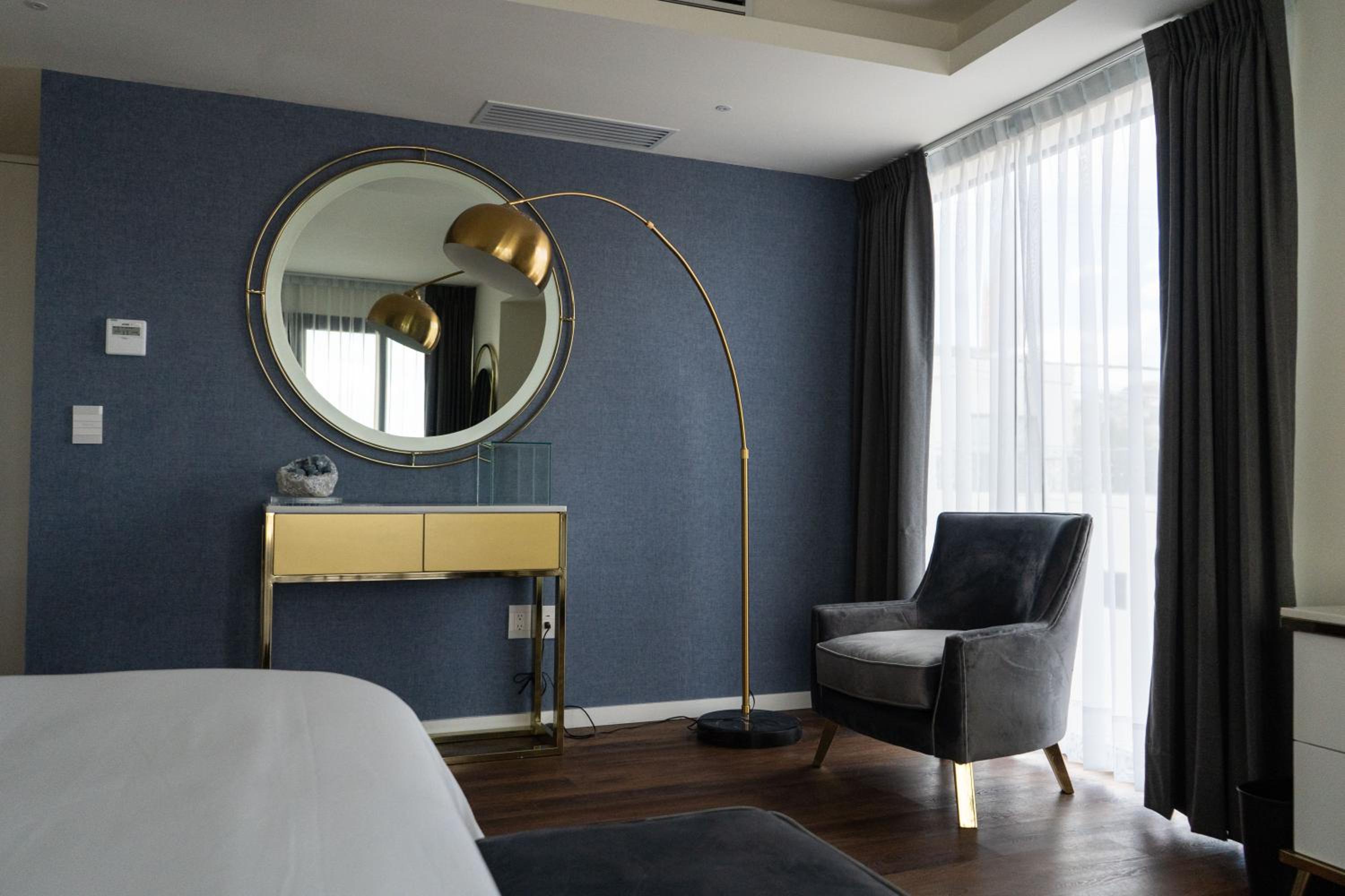 Junior Suite with Terrace - Photo 2