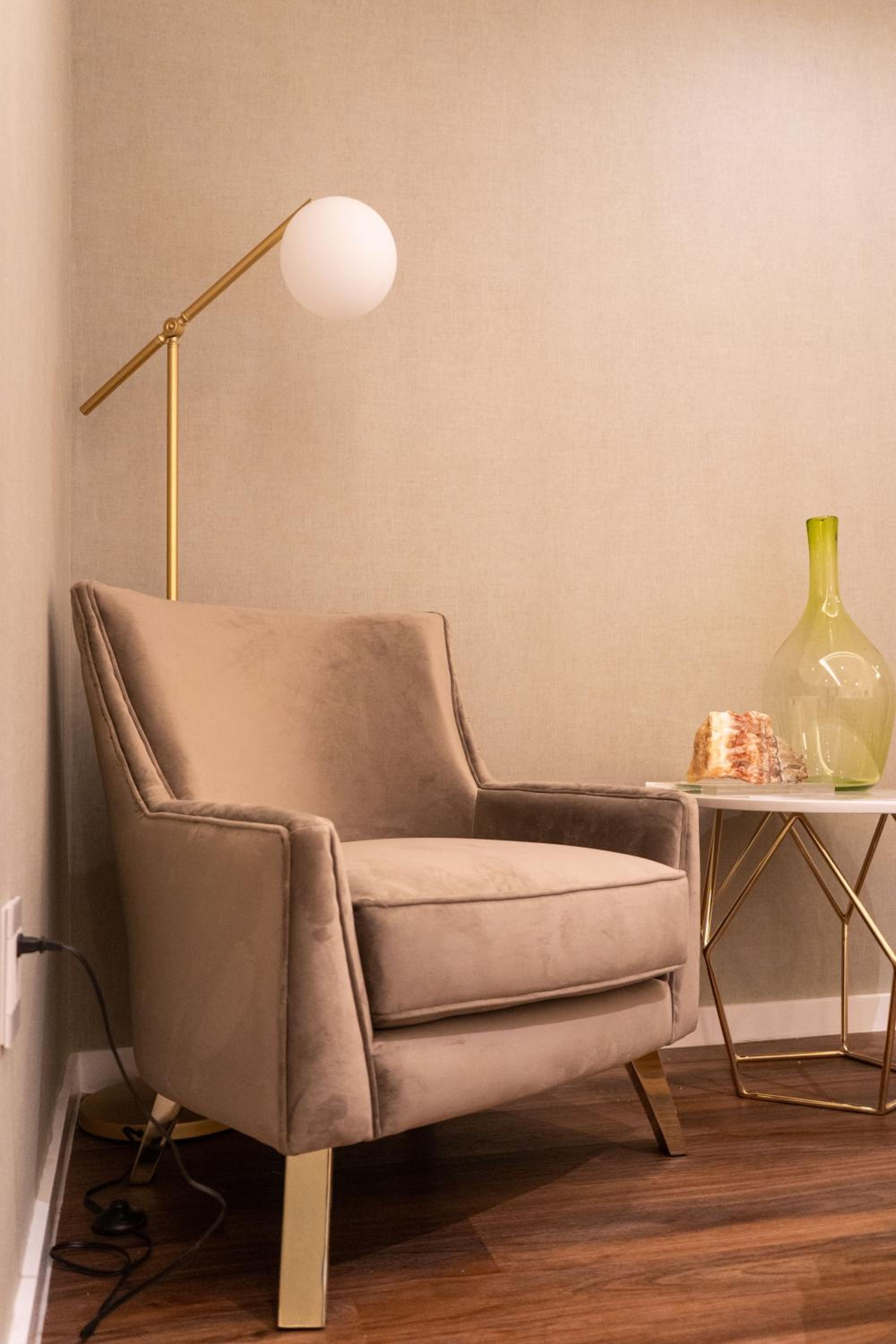 Standard Suite - Photo 12