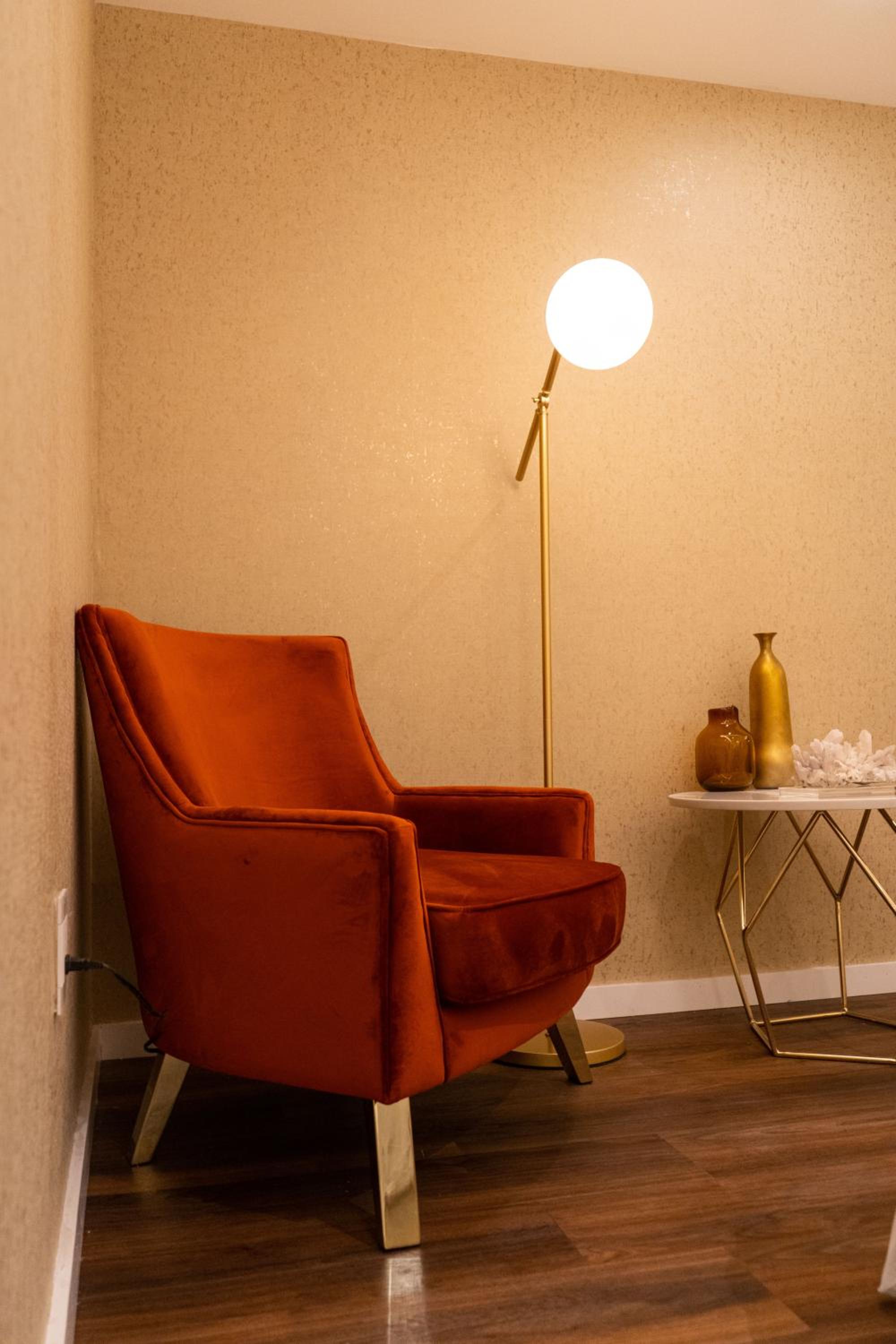 Standard Suite - Photo 5