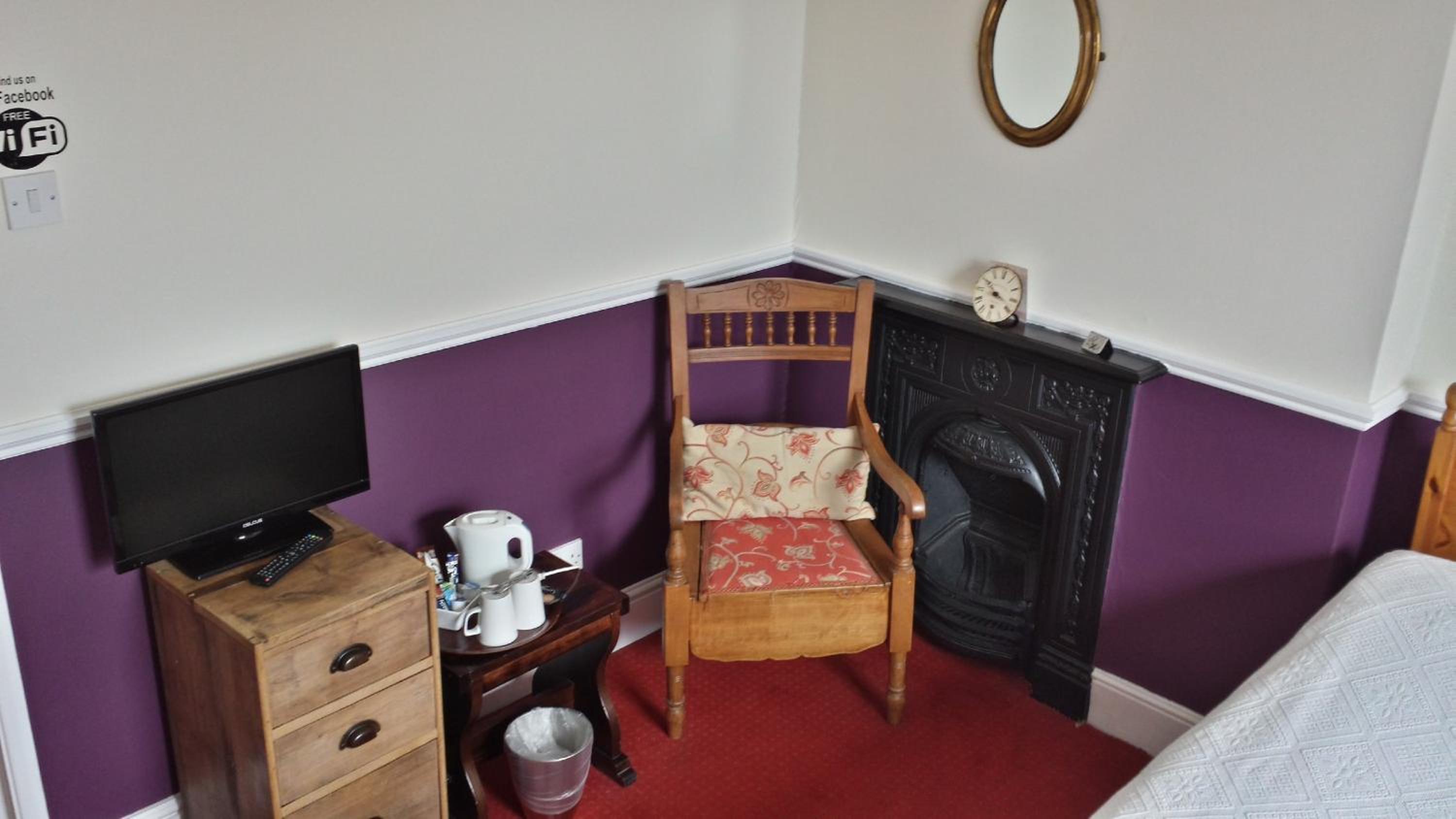 Double Room - Photo 3