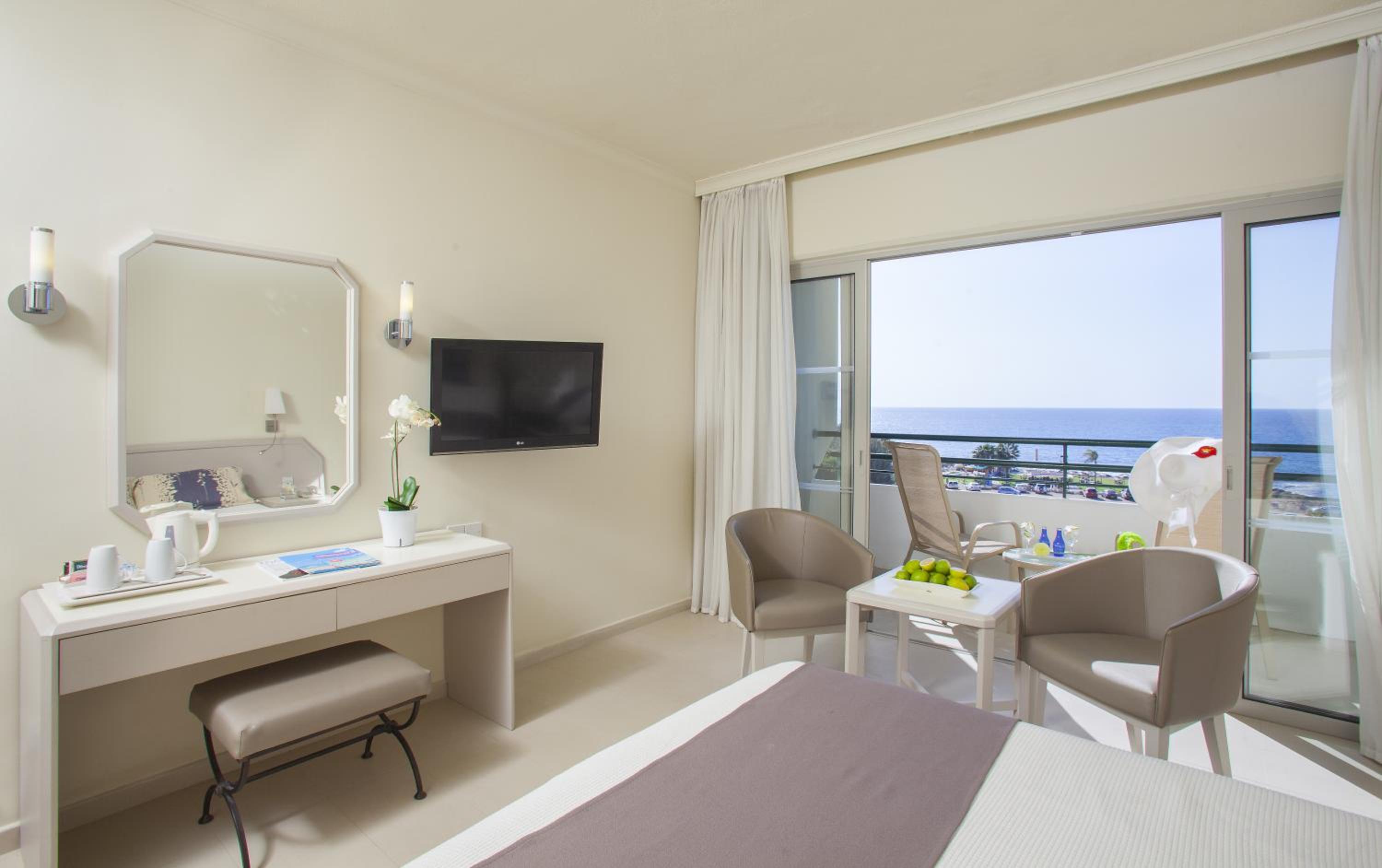 Double Room With Sea View - Photo 6