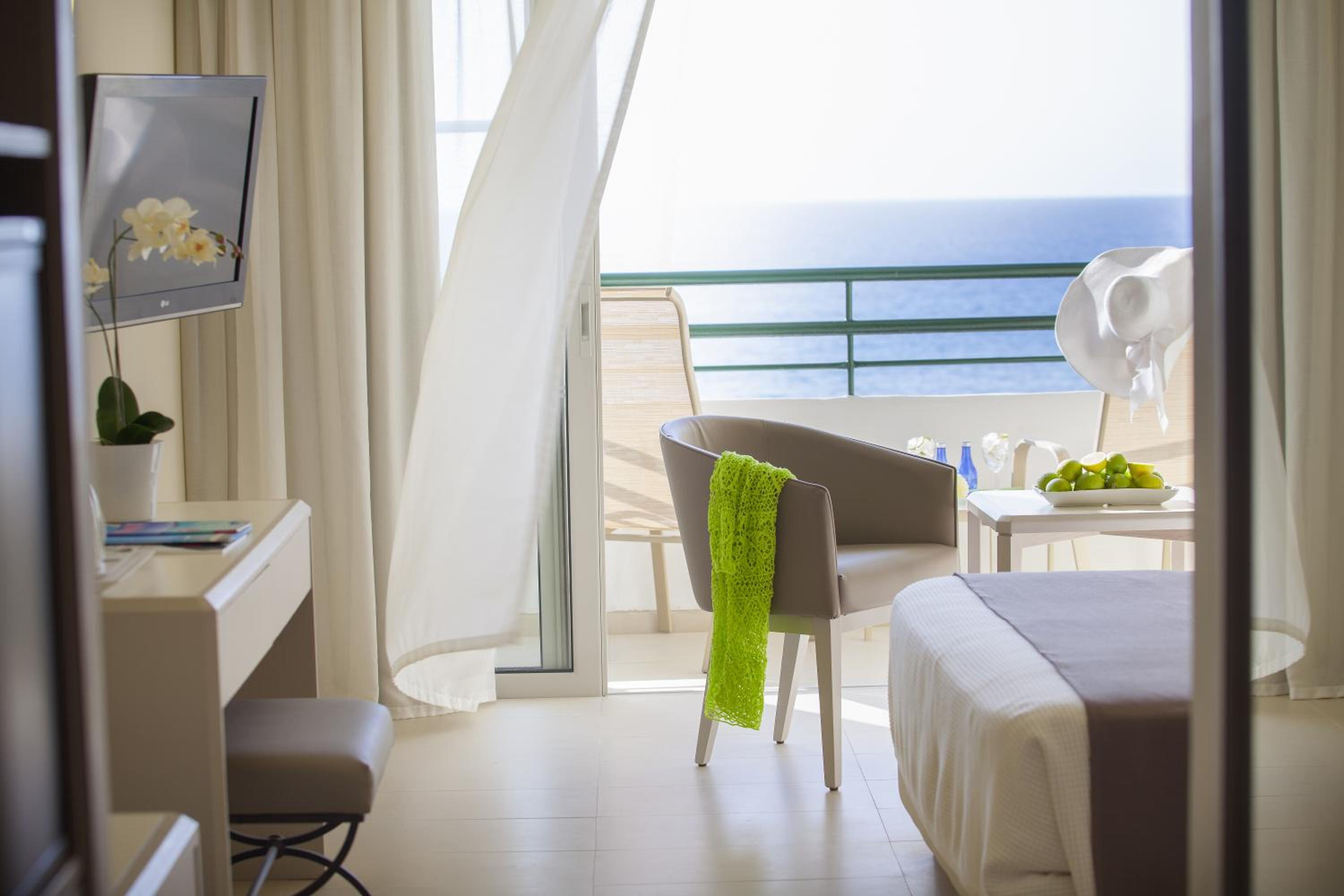 Double Room With Sea View - Photo 8
