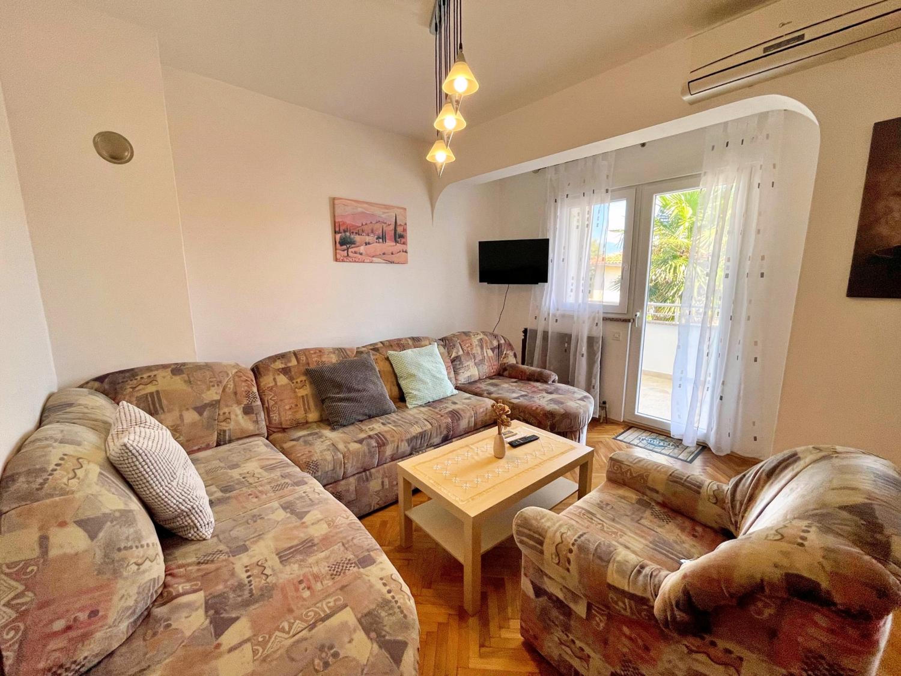 Two-Bedroom Apartment With Balcony photo 1