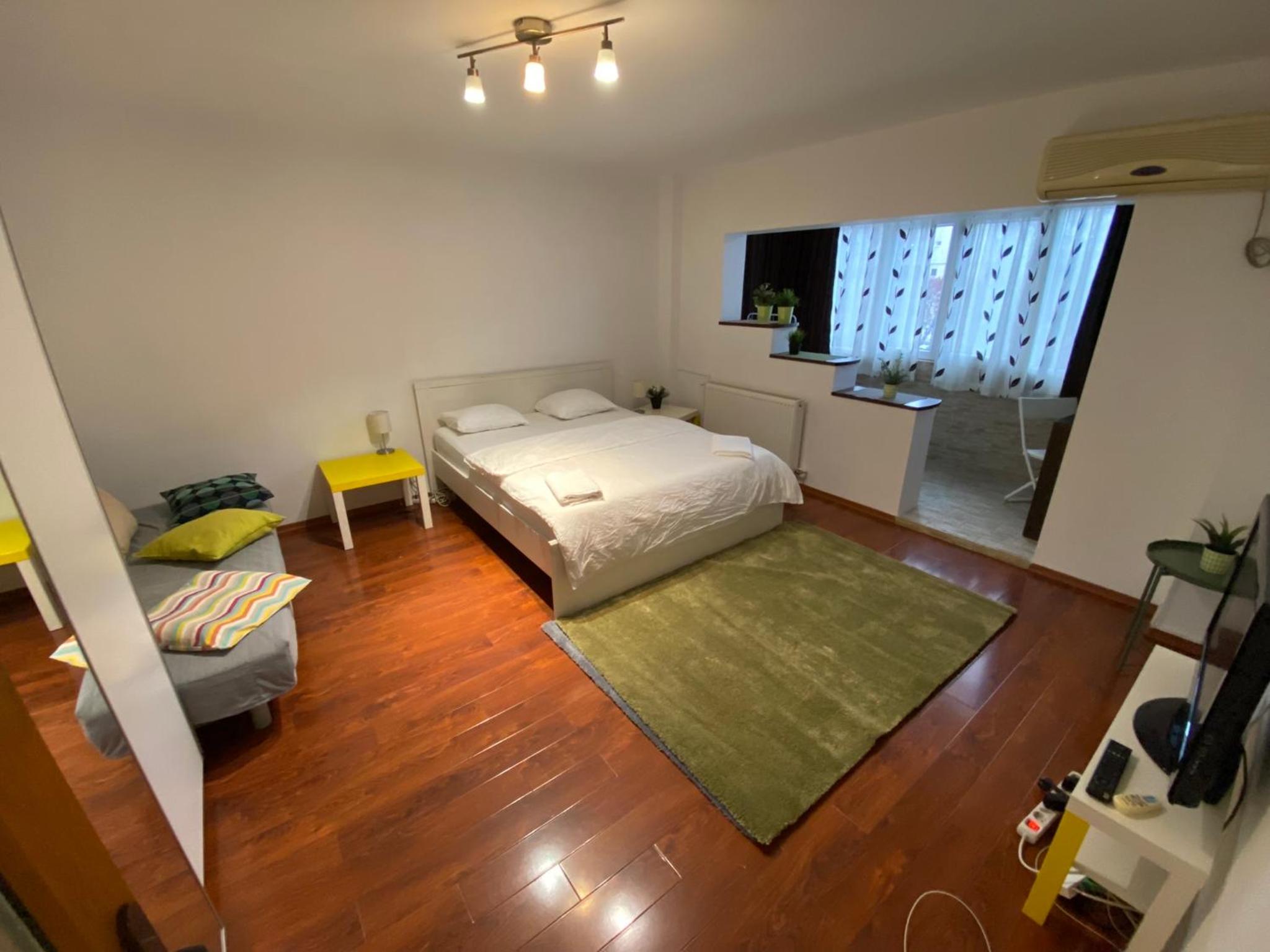 Studio Apartment - Photo 3