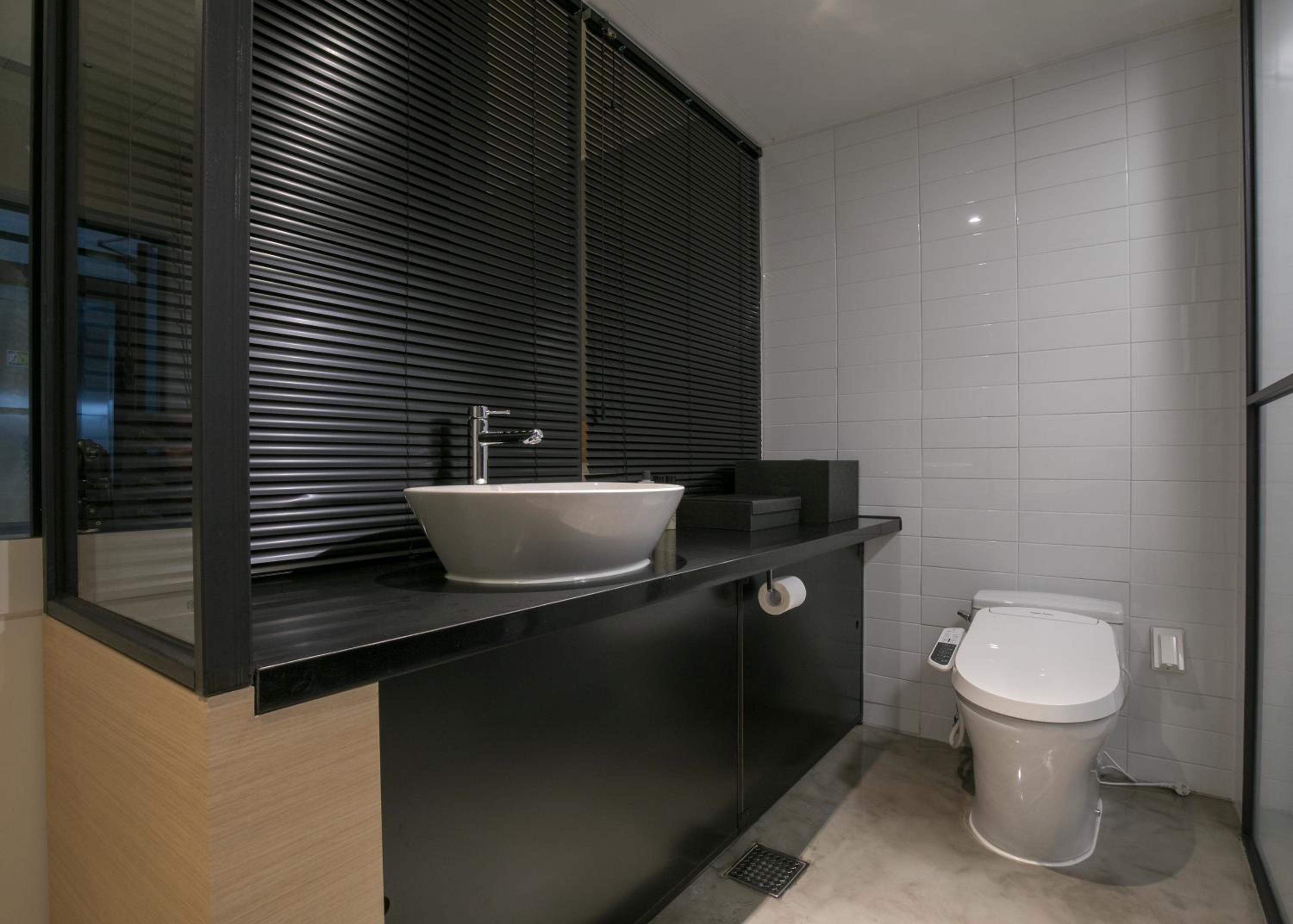 Standard Twin Room - Photo 4