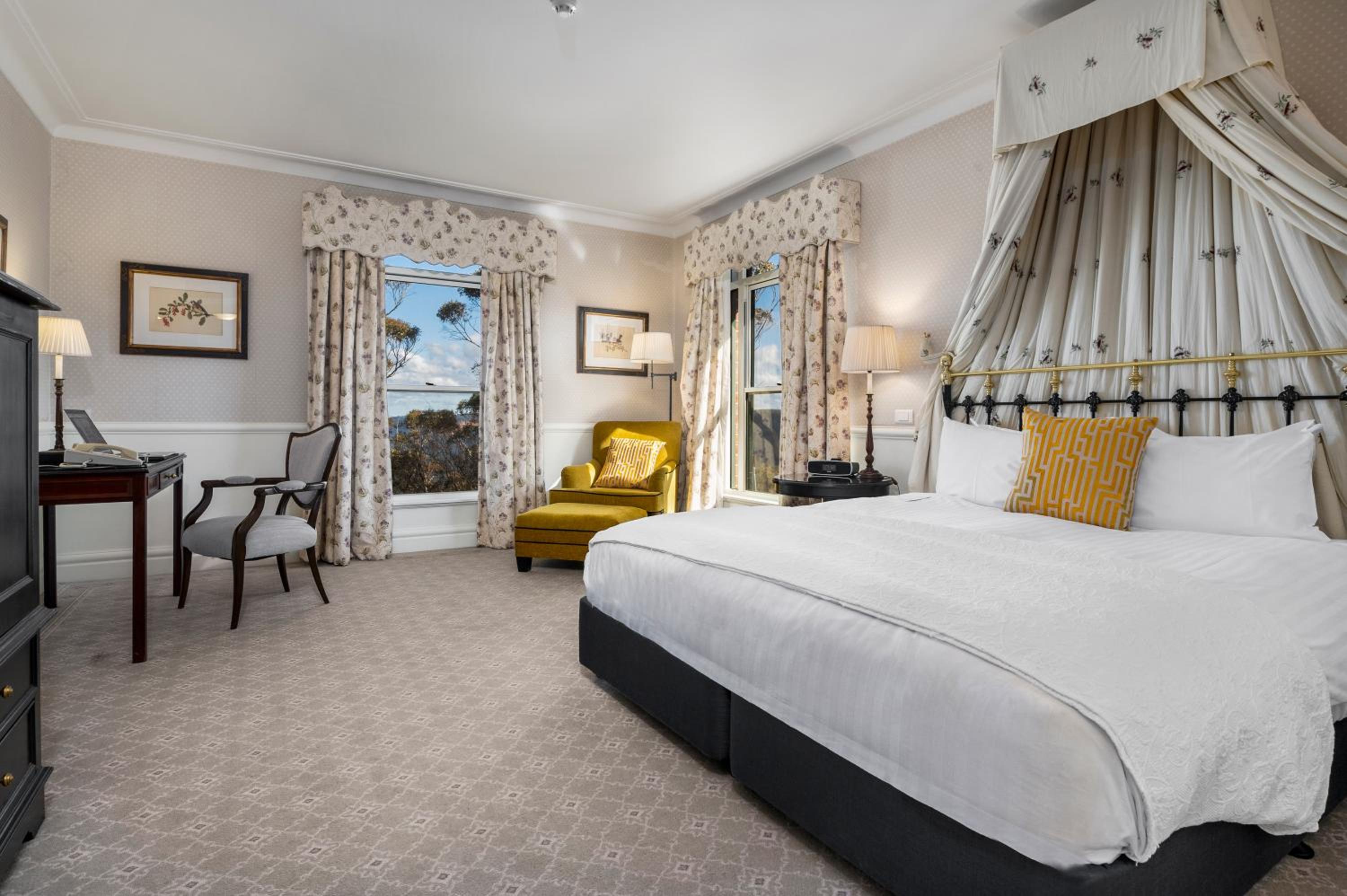 Signature Room photo 1