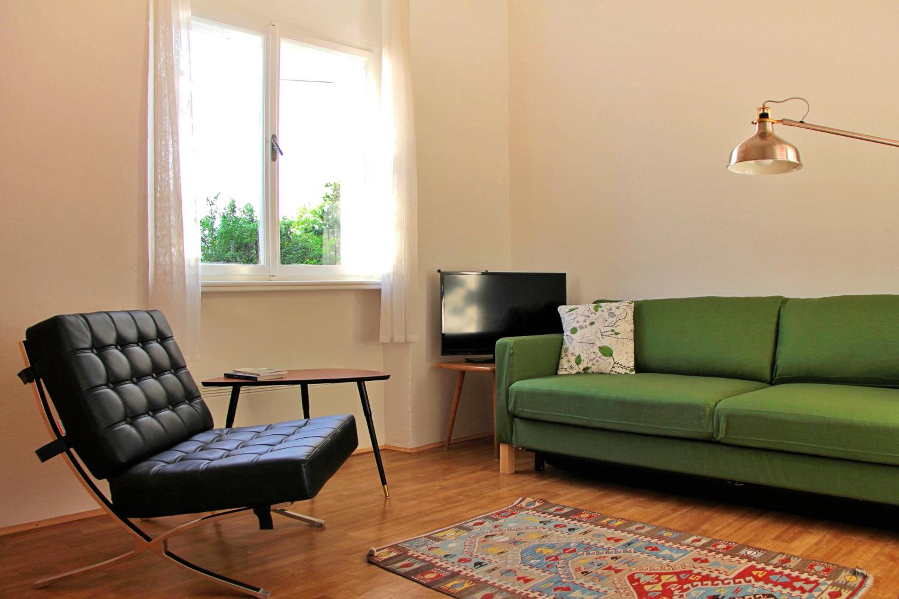 One-Bedroom Apartment with Terrace and Sea View