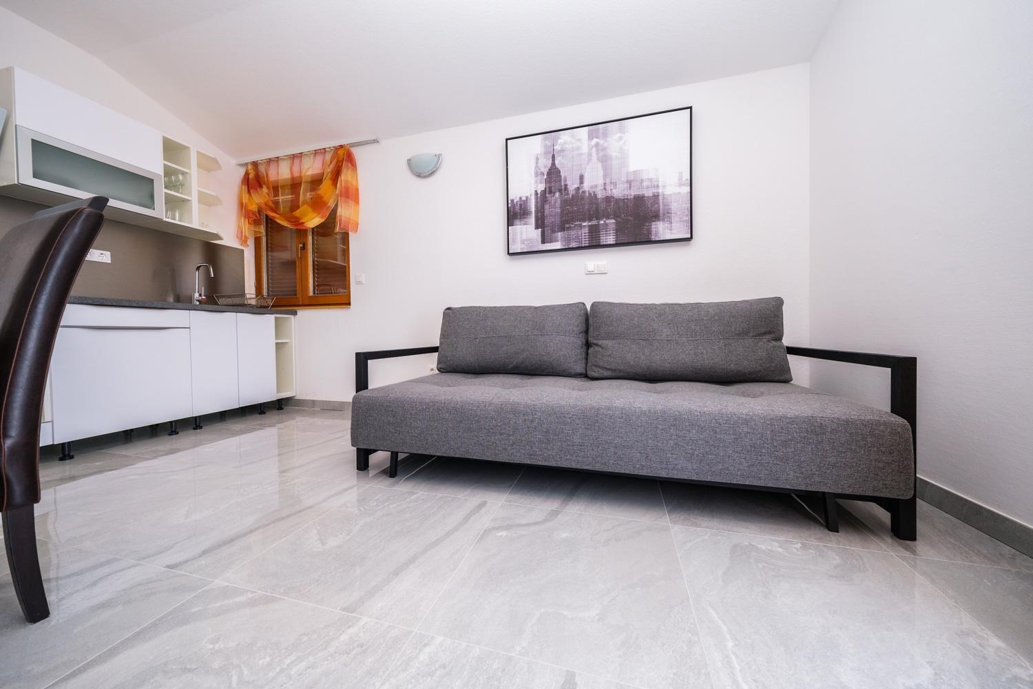 One-Bedroom Apartment With Terrace And Sea View