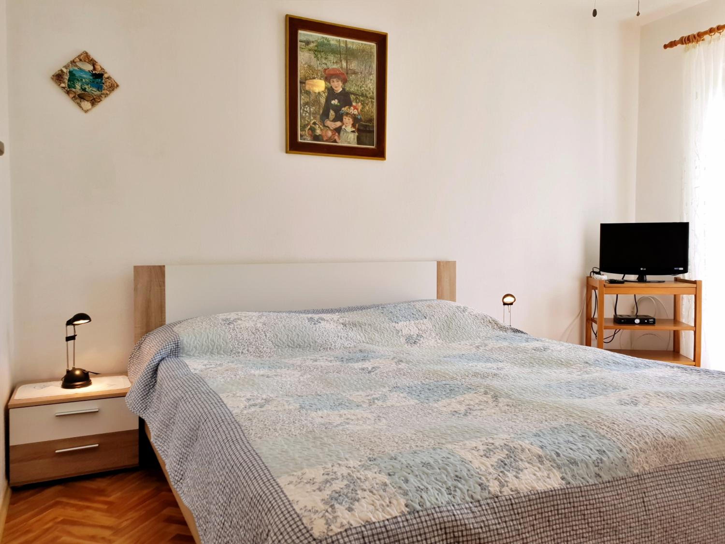 One-Bedroom Apartment with Terrace