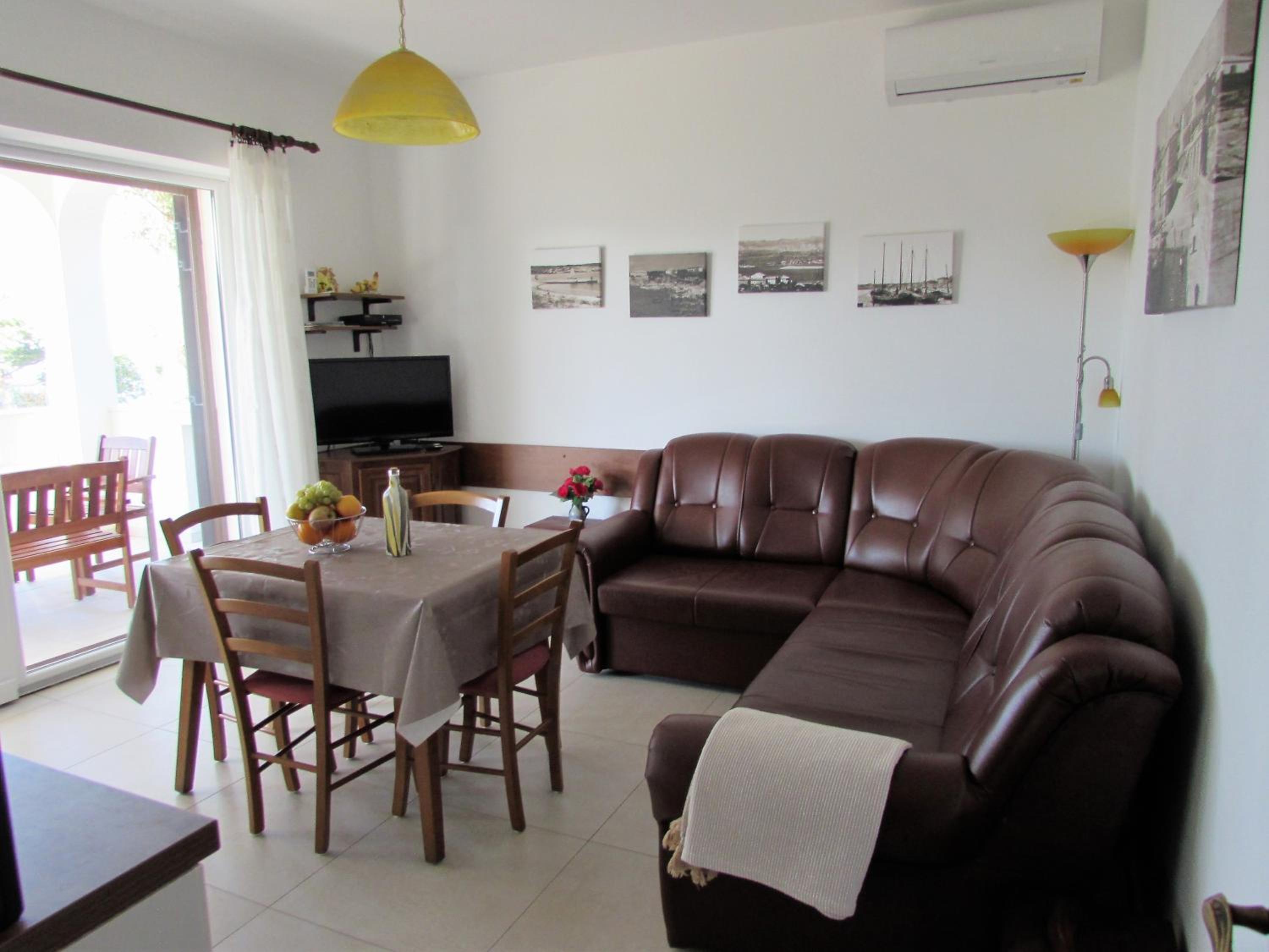 Two-Bedroom Apartment with Terrace and Sea View photo 1