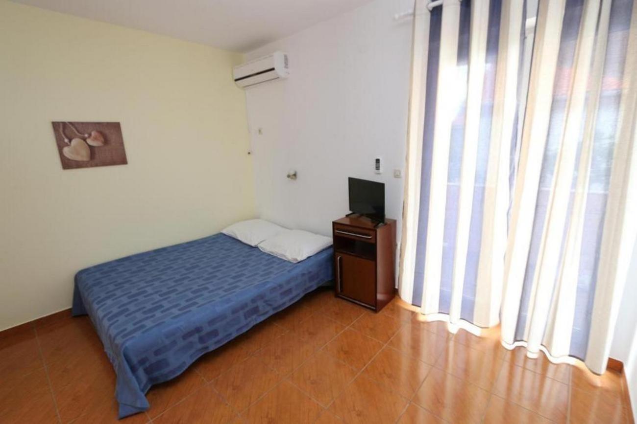 Studio with Balcony and Sea View