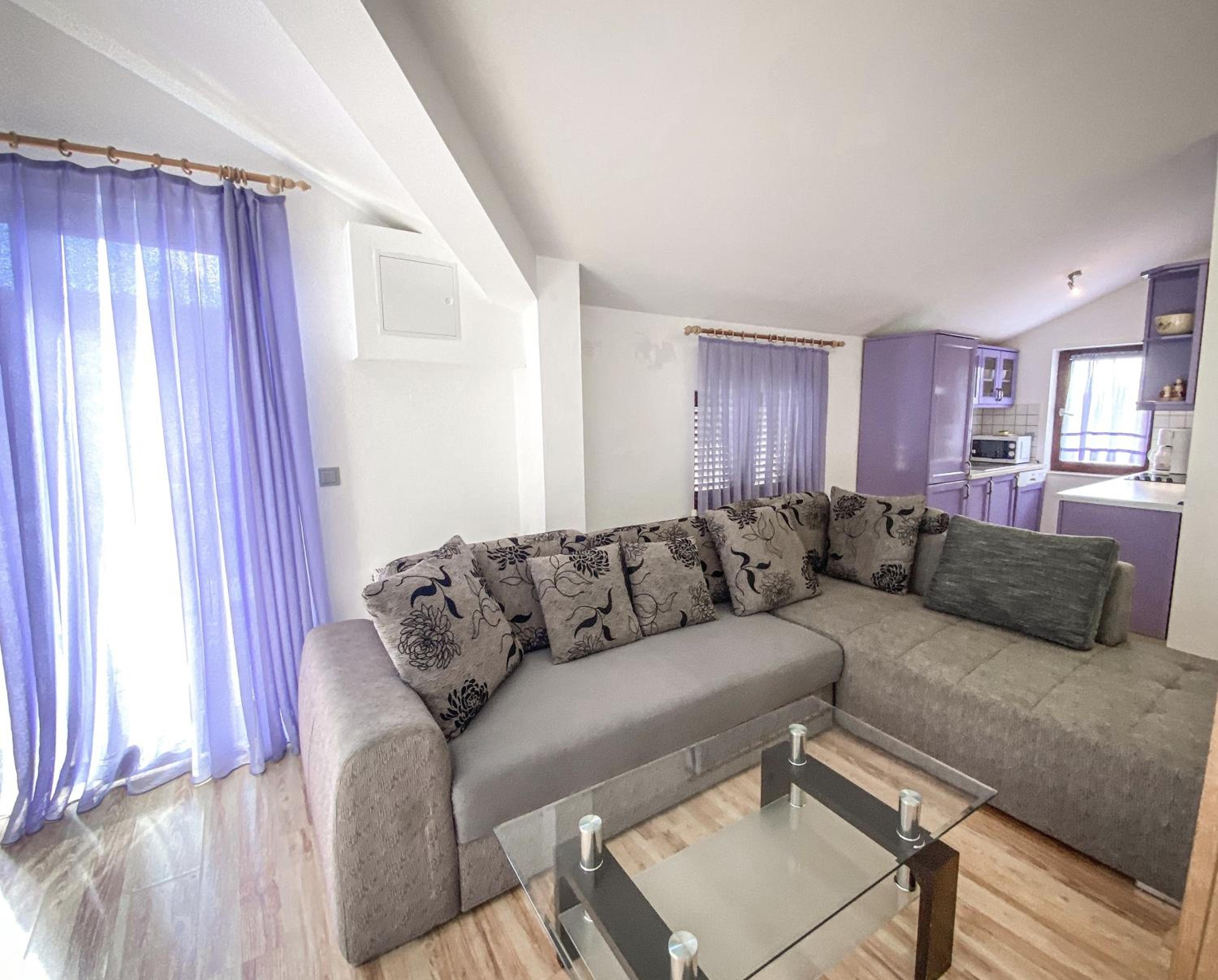 Two-Bedroom Apartment With Balcony And Sea View