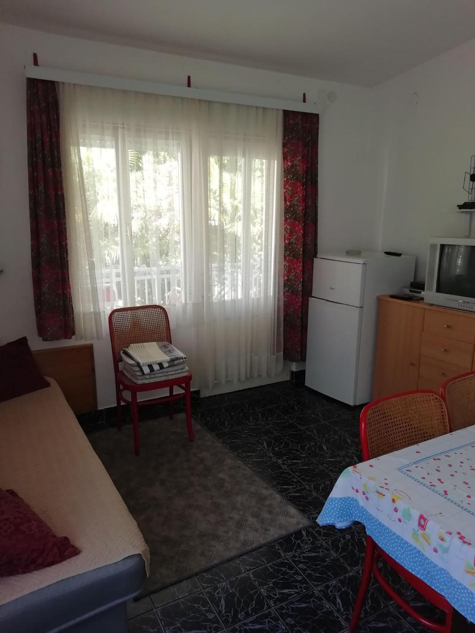 Two-Bedroom Apartment With Terrace And Sea View