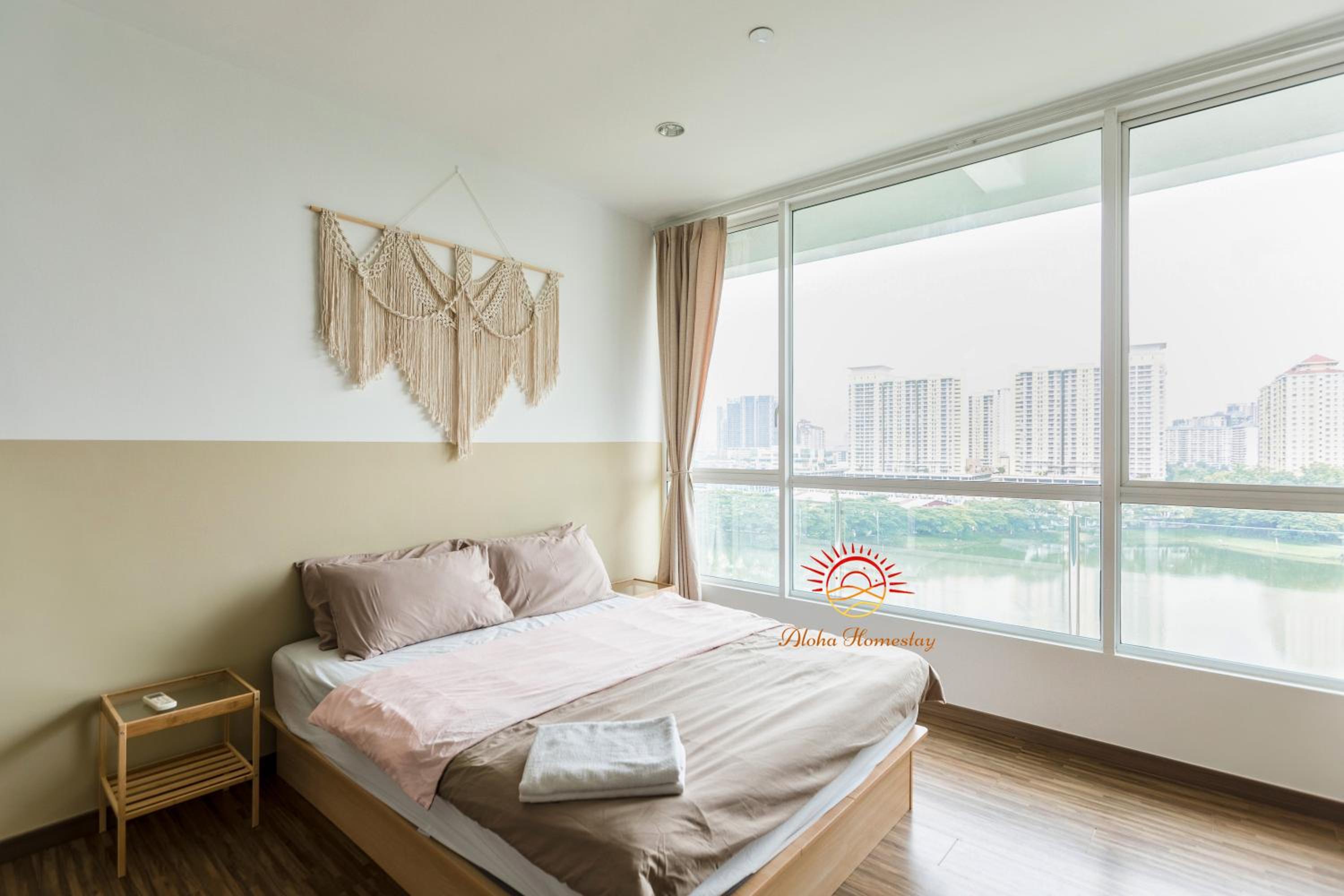 Suite with Lake View