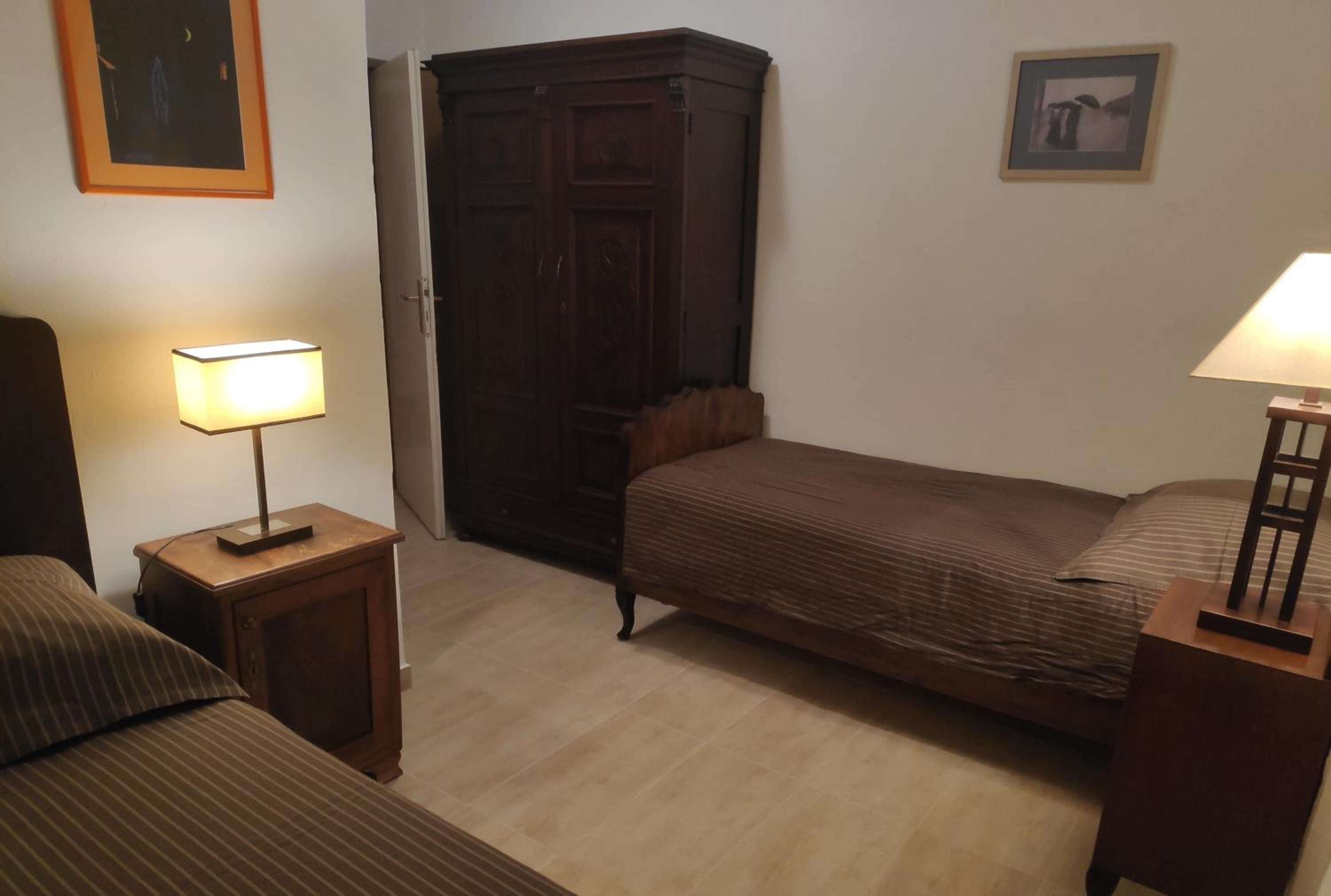 Three-Bedroom Vacation Home  photo 2