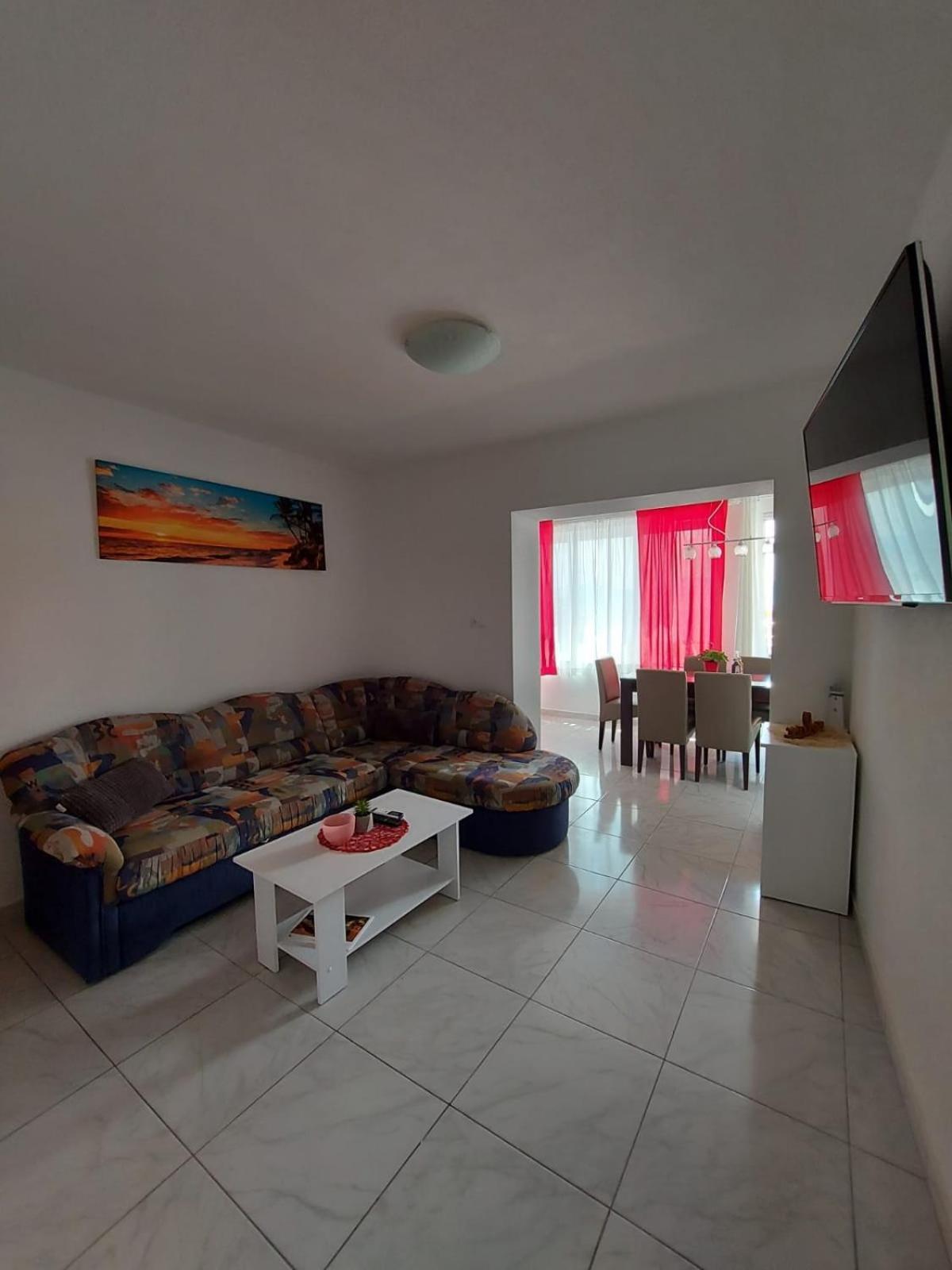Two-Bedroom Apartment With Terrace And Sea View