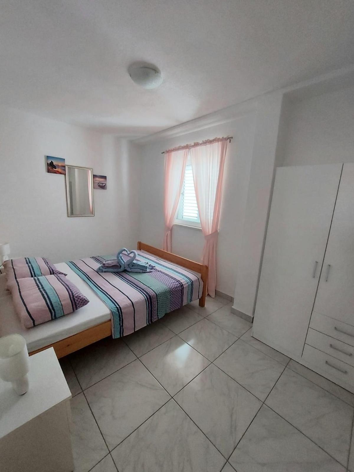 One-Bedroom Apartment With Balcony