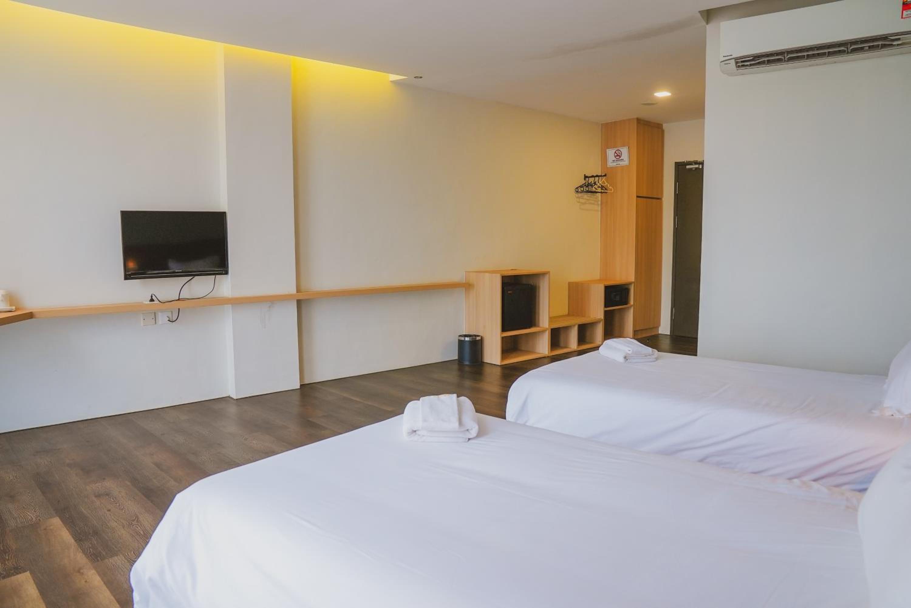 Deluxe Twin Room - Photo 4