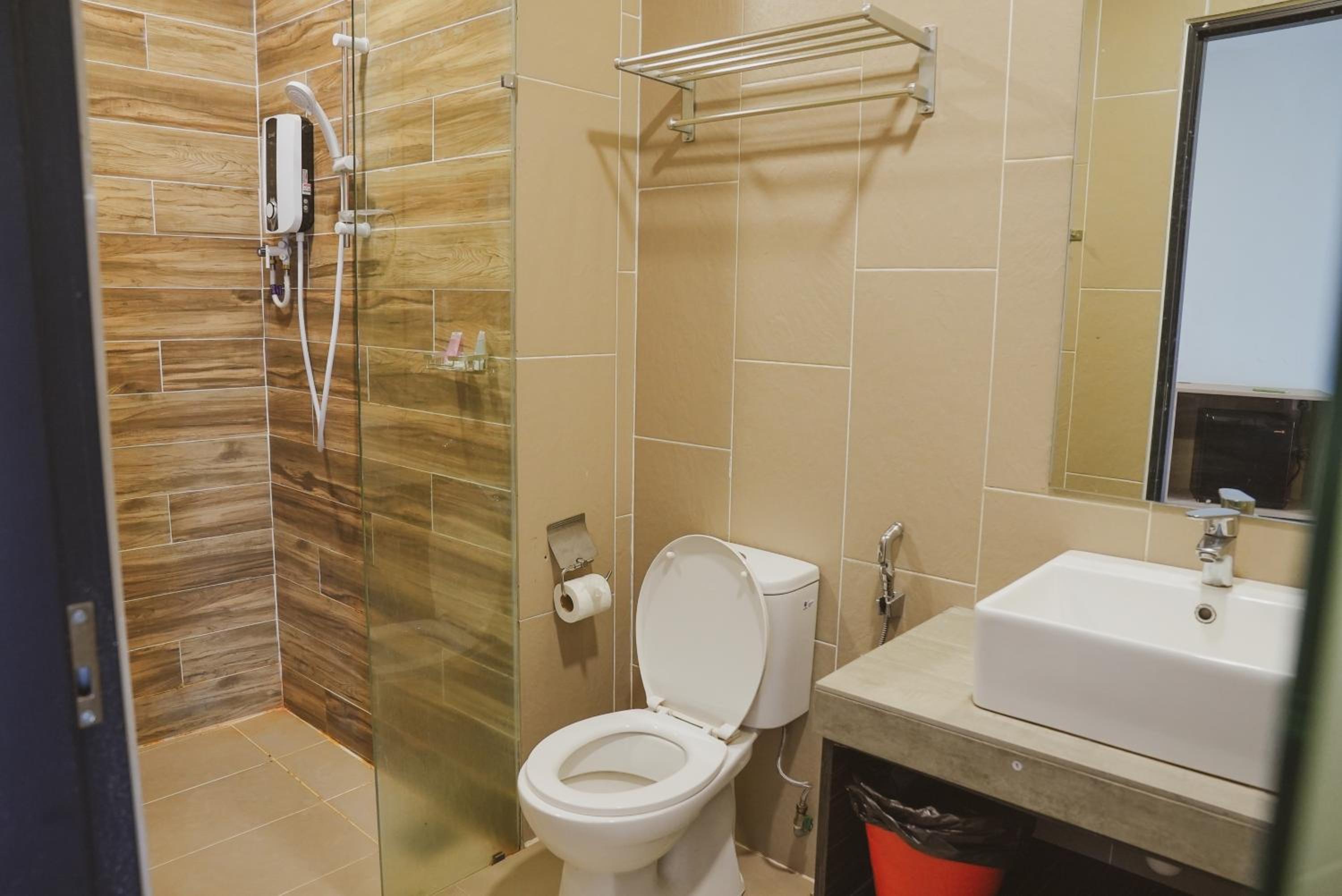 Deluxe Twin Room - Photo 6