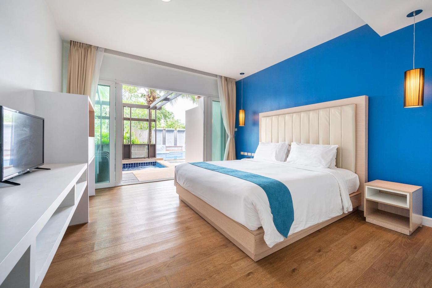 Studio Pool Suite 65 sqm.