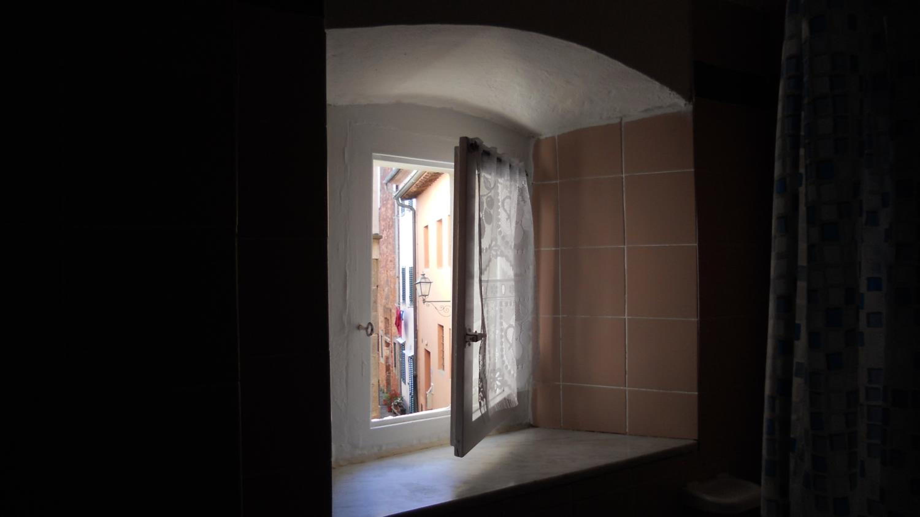 Double Room - Photo 11