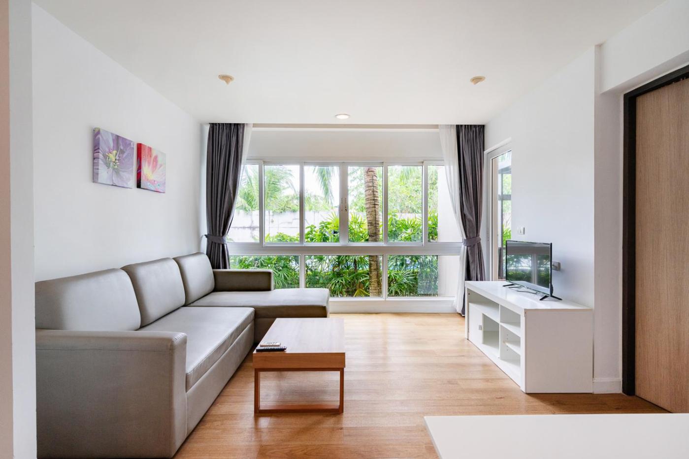 One-Bedroom COCO Suite 75 sqm.
