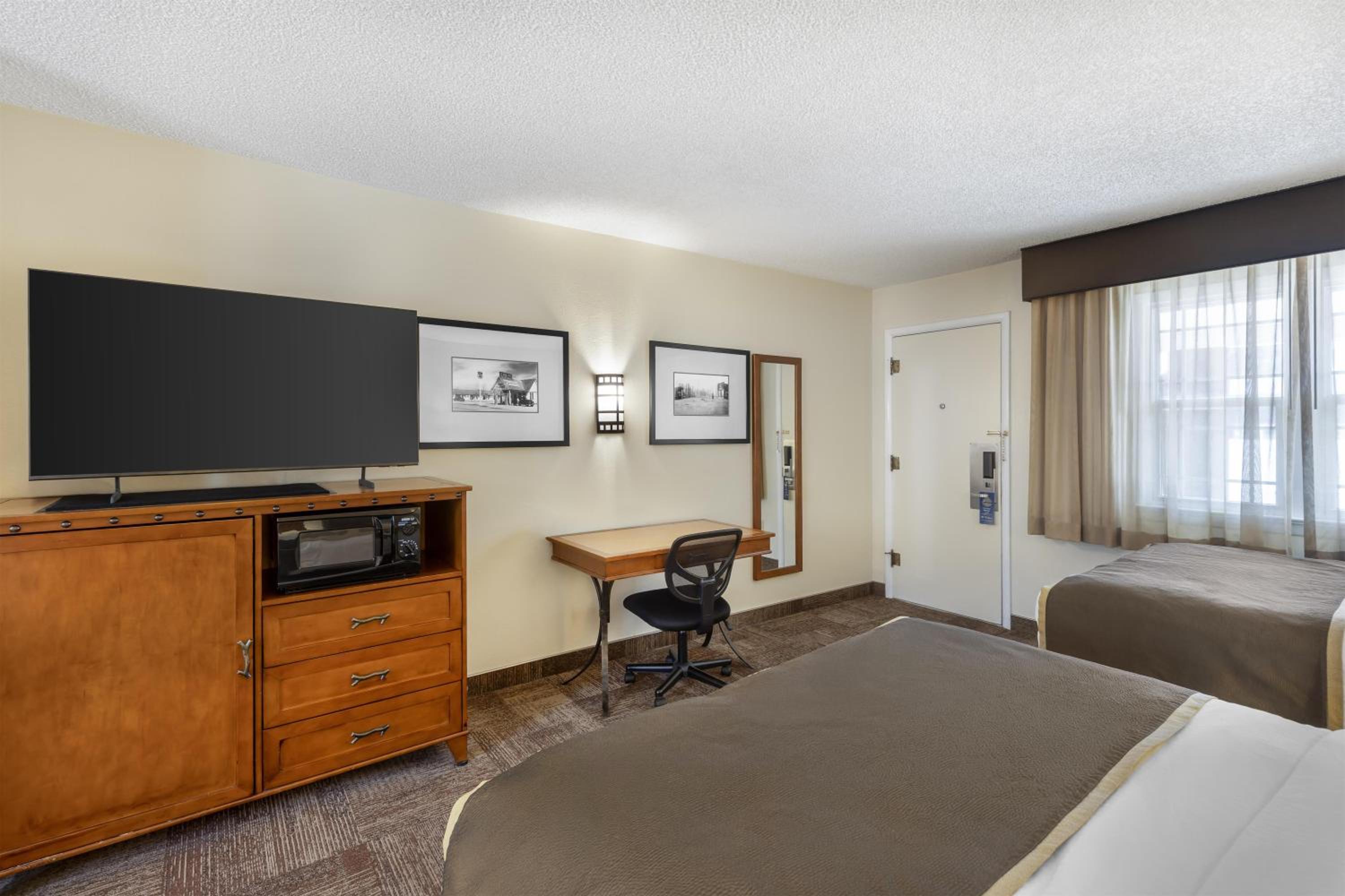 Suite with Extra Bed - Non-Smoking