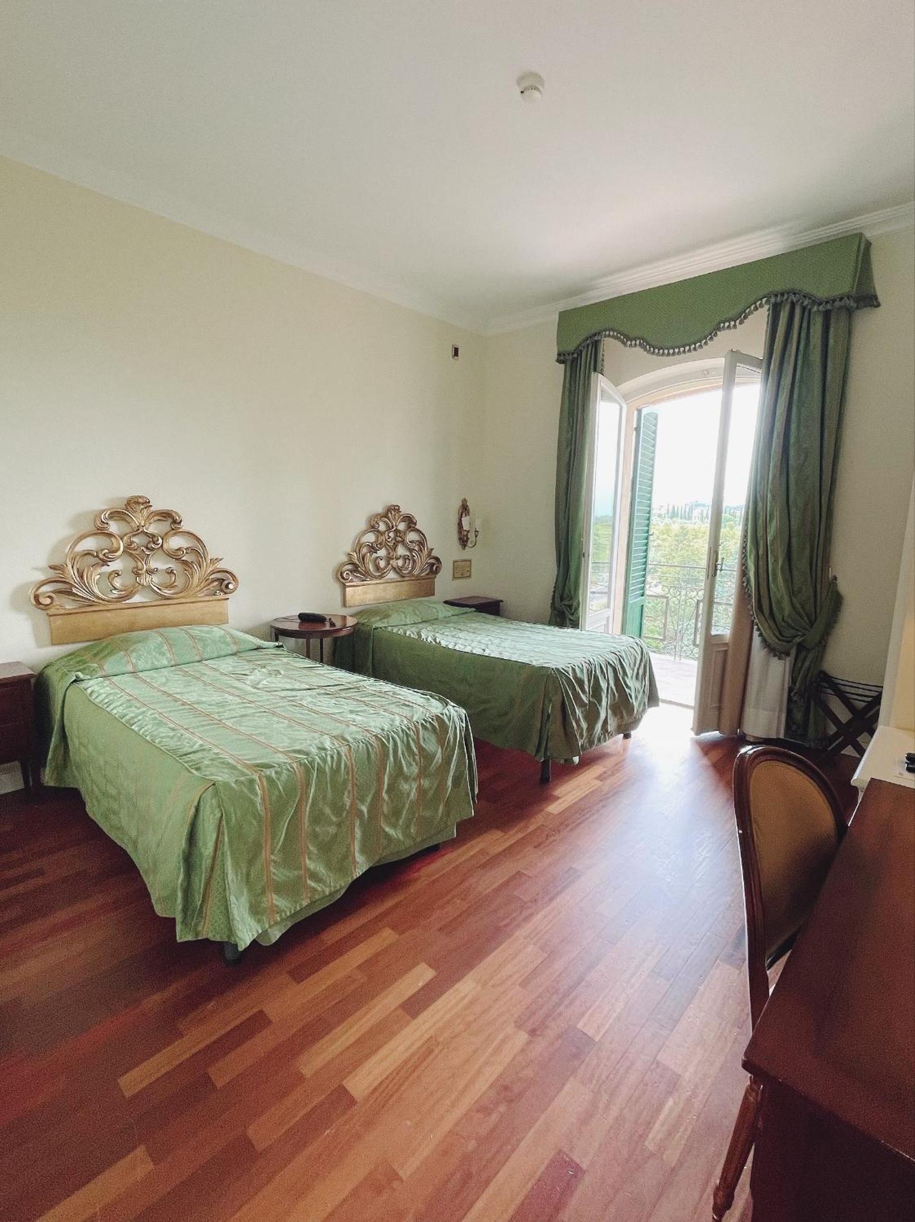 Superior Twin Room photo 1