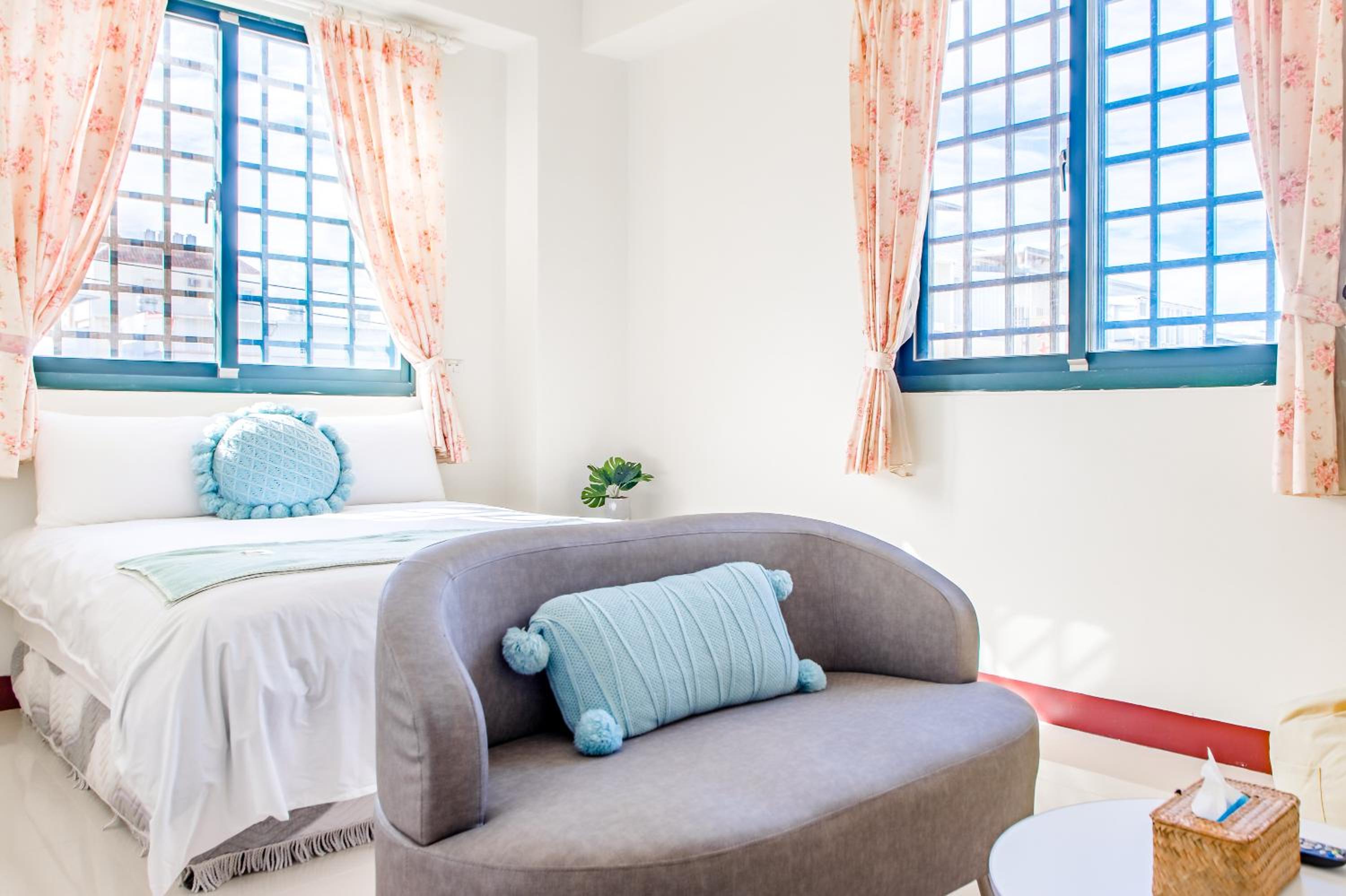 Standard Double Room - Photo 18