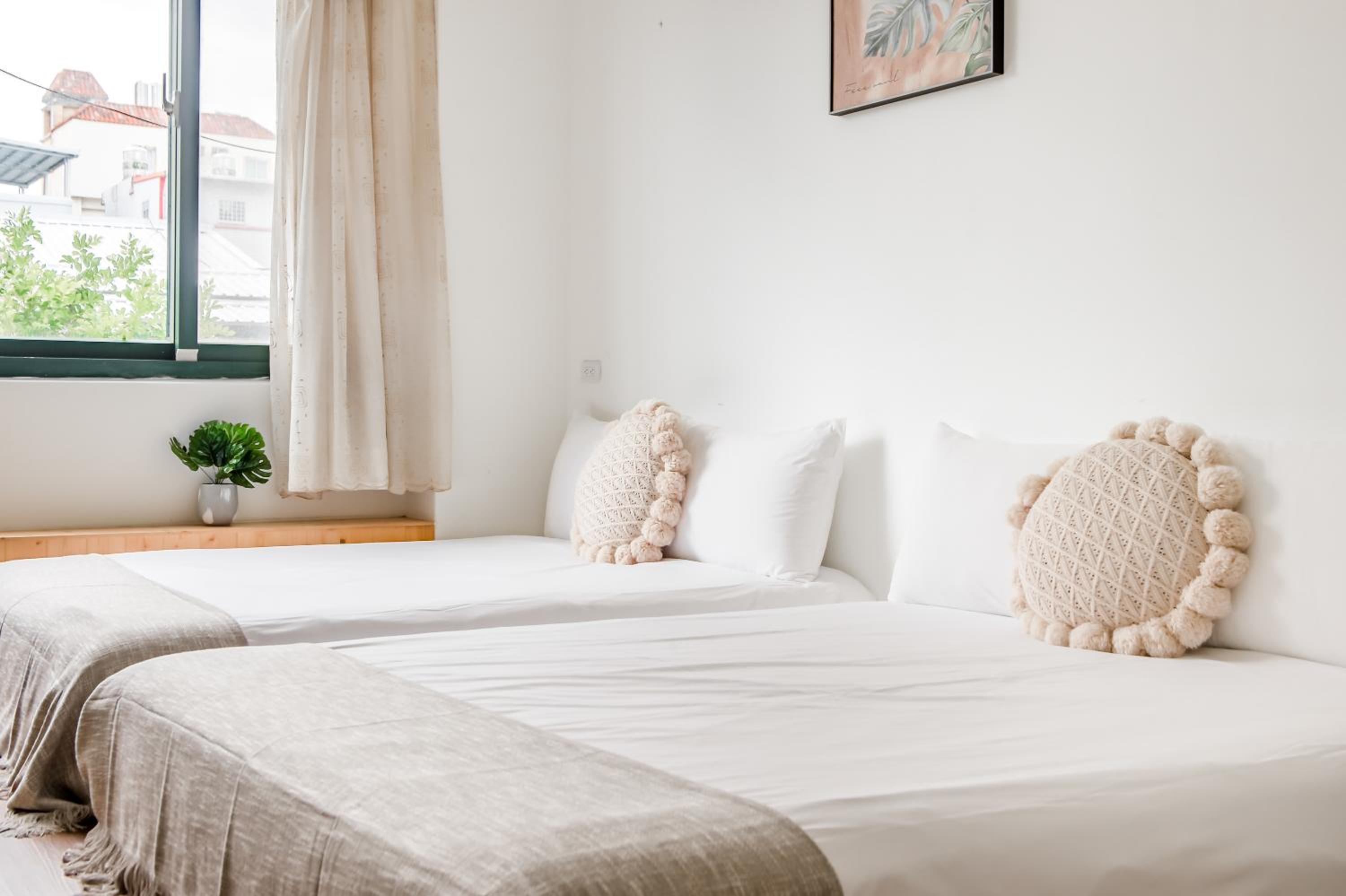 Comfort Quadruple Room - Photo 9