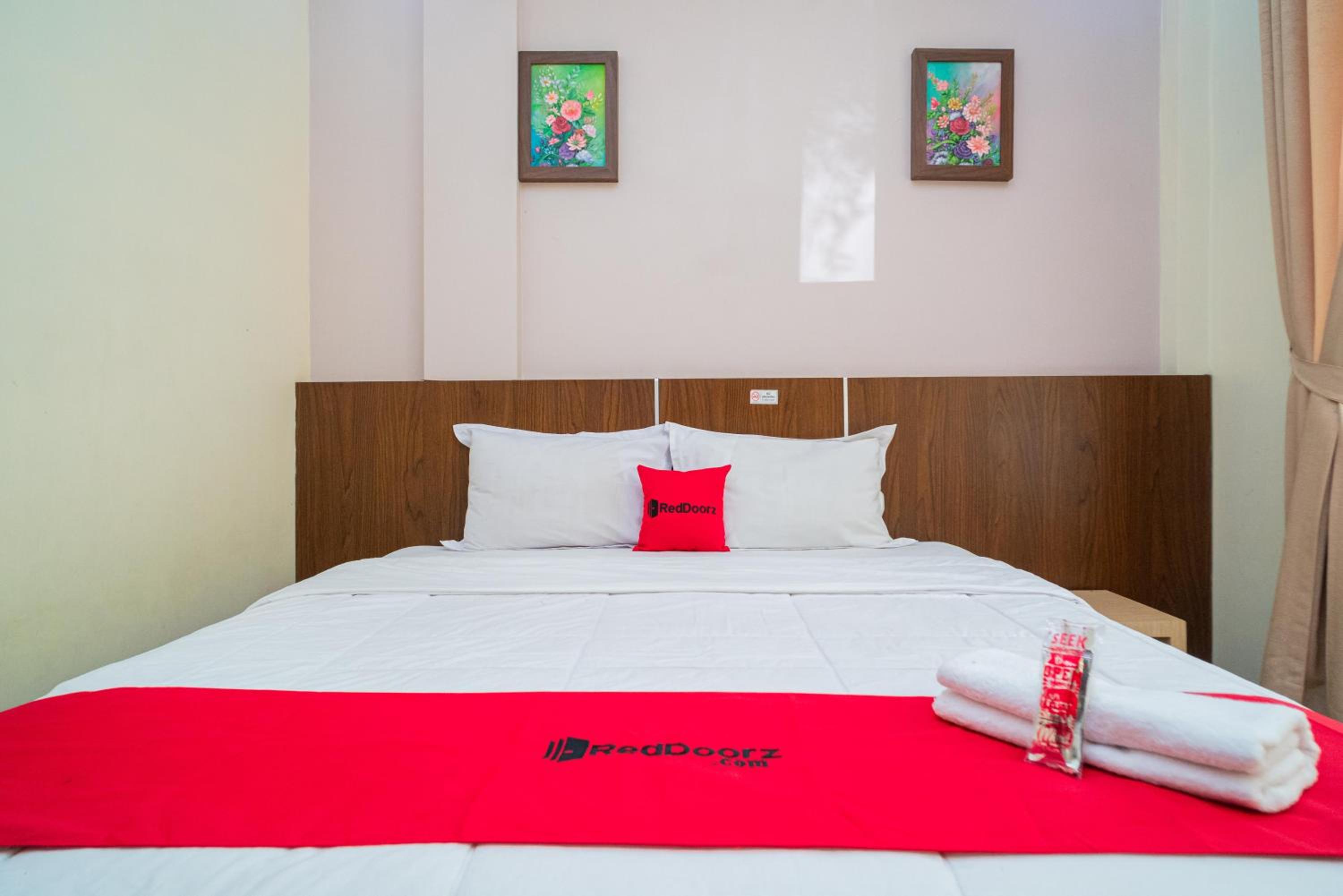 Standard Double Room - Photo 17