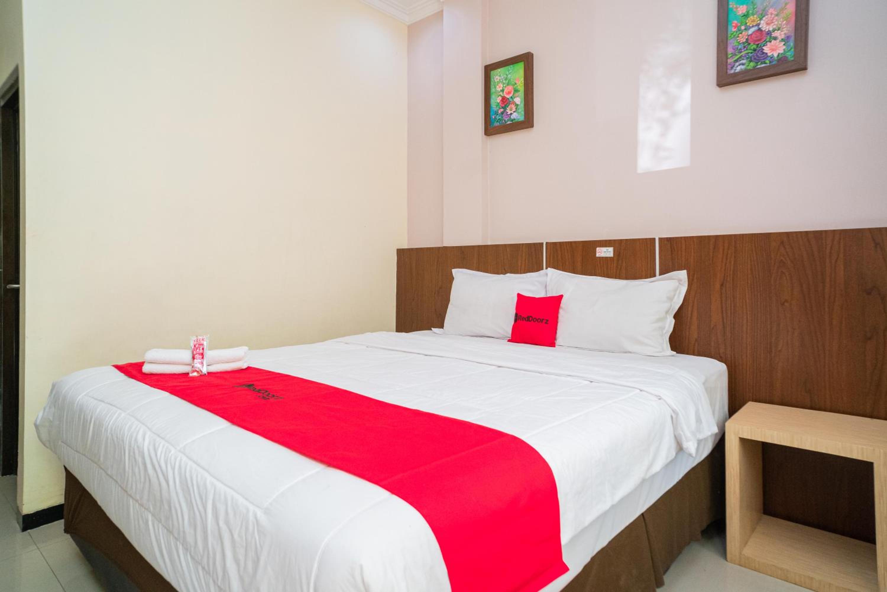 Standard Double Room - Photo 16