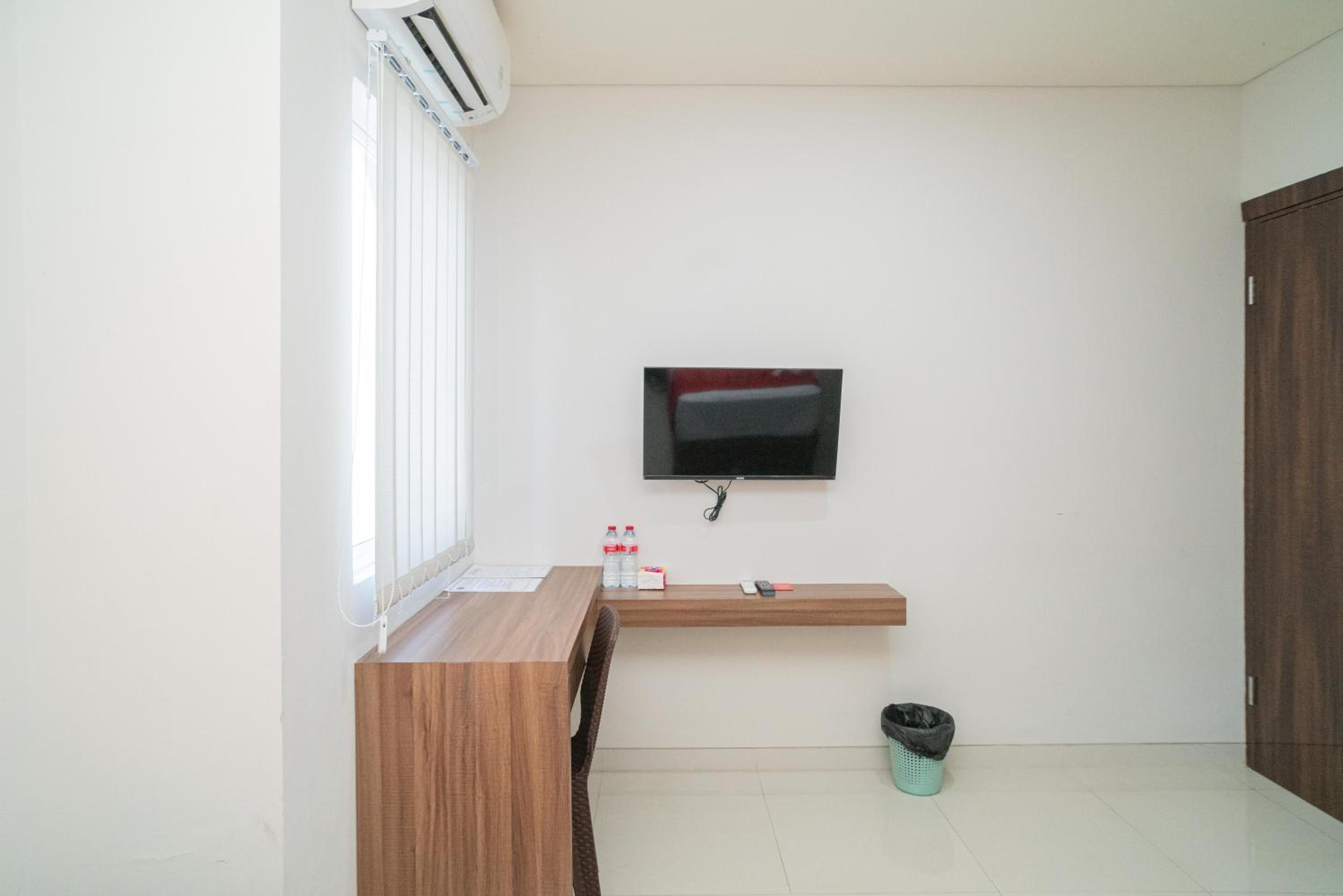 Twin Room - Photo 12