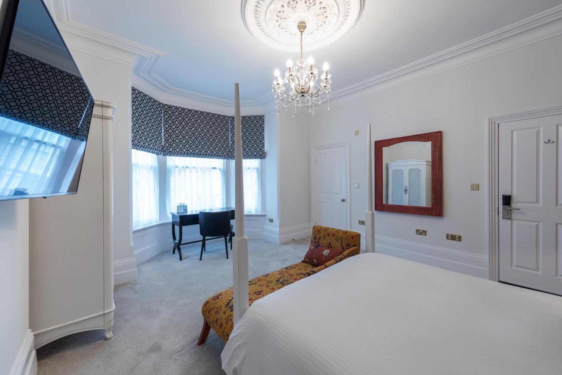 King Room with Spa Bath photo 3
