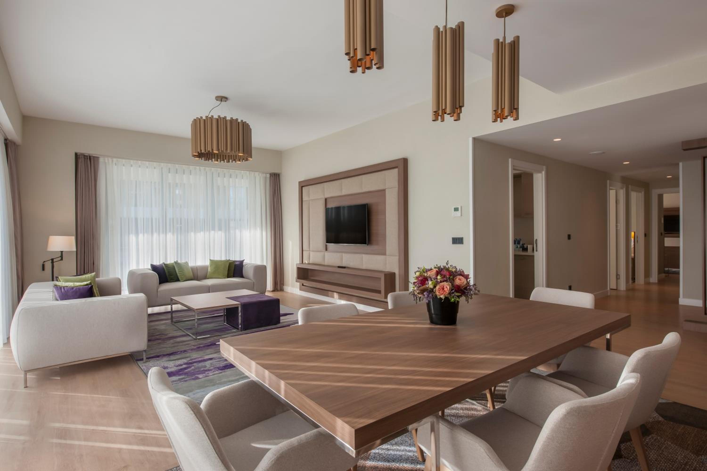 Three Bedroom Apartment with Terrace photo 2