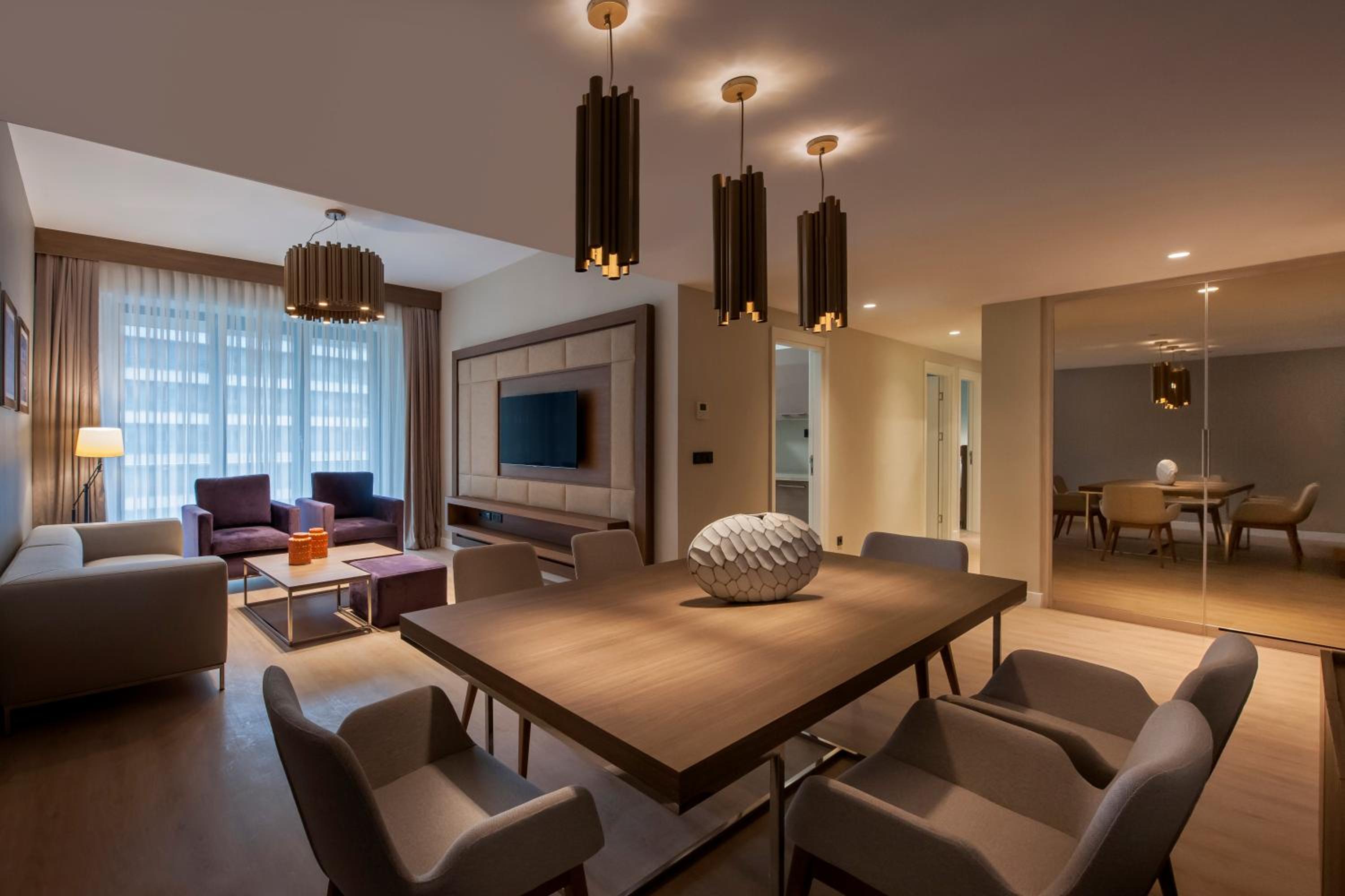 Three Bedroom Apartment with Balcony photo 1