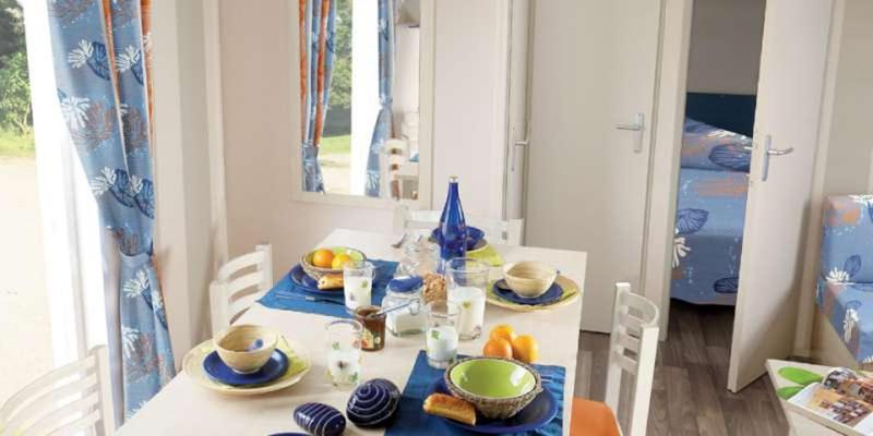 Mobile Home Confort 3 Bedrooms 6 people photo 1