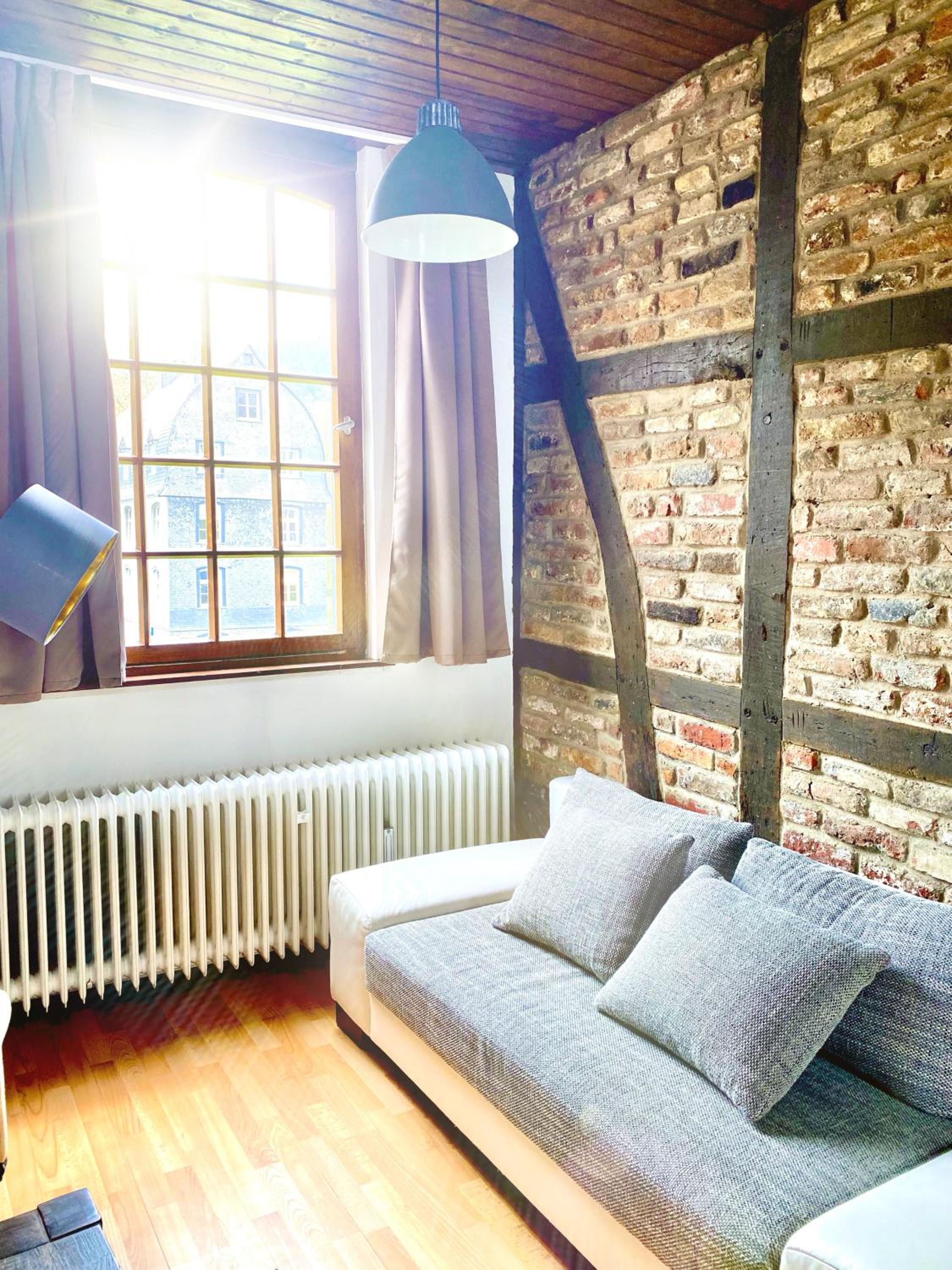 One-Bedroom Apartment photo 1