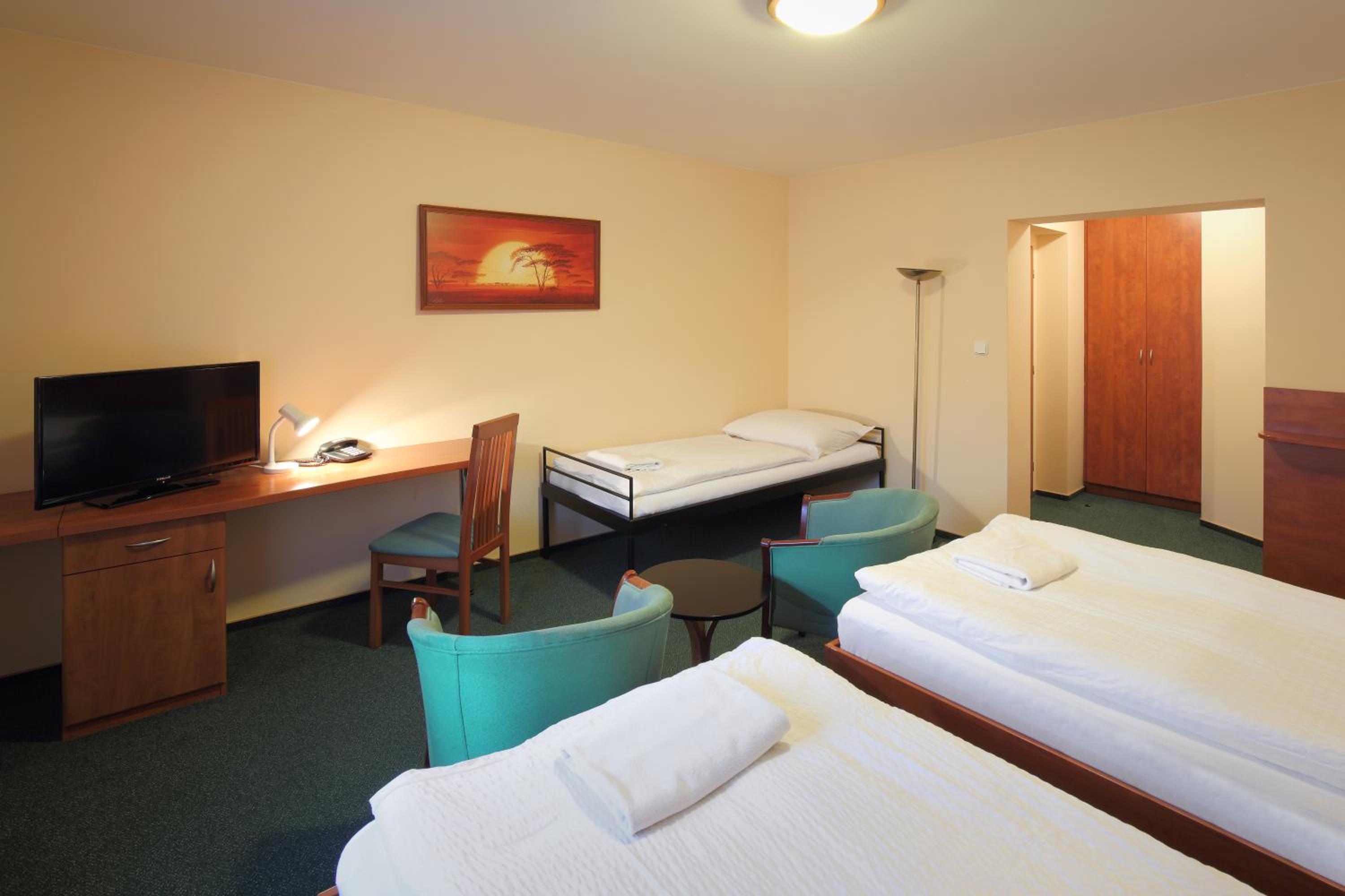 Superior Triple Room - Photo 2