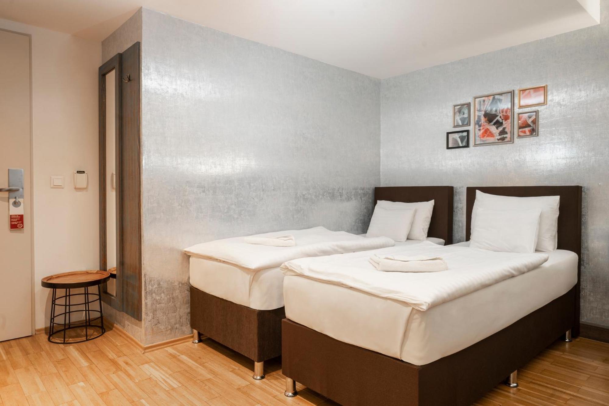 Deluxe Quadruple Room - Photo 5