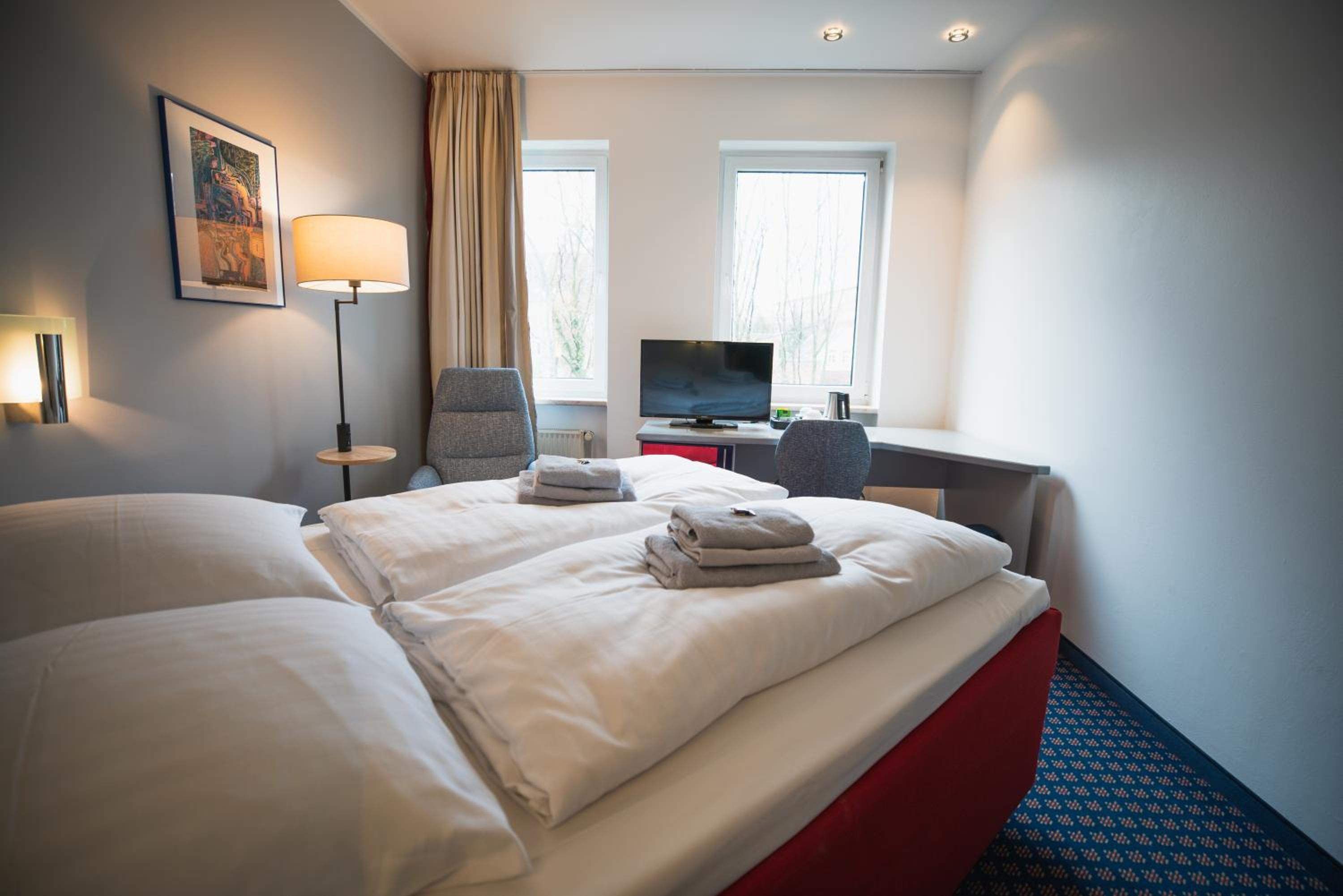 Double Room with Garden View [NR] - Photo 2