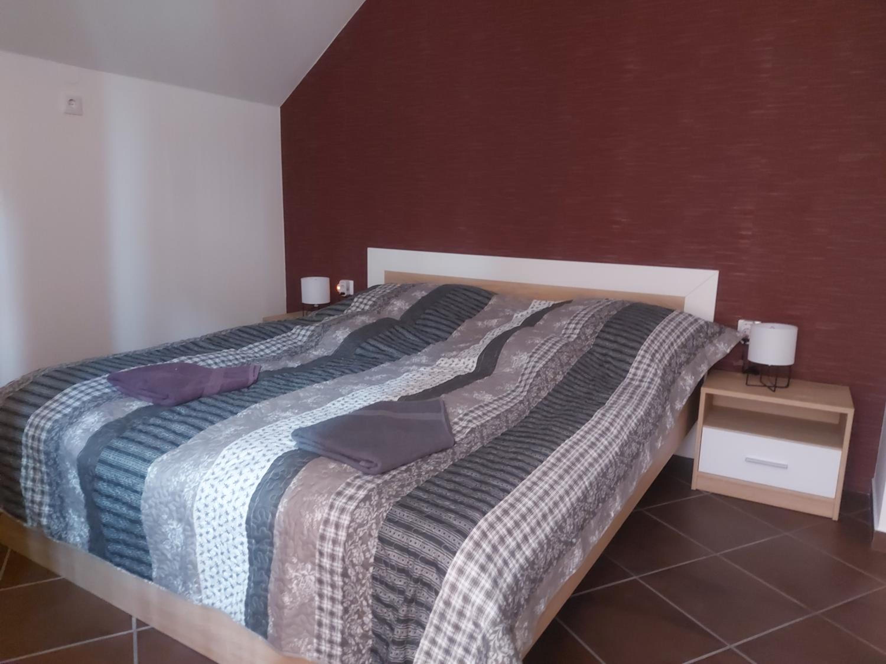 One-Bedroom Apartment - Photo 10