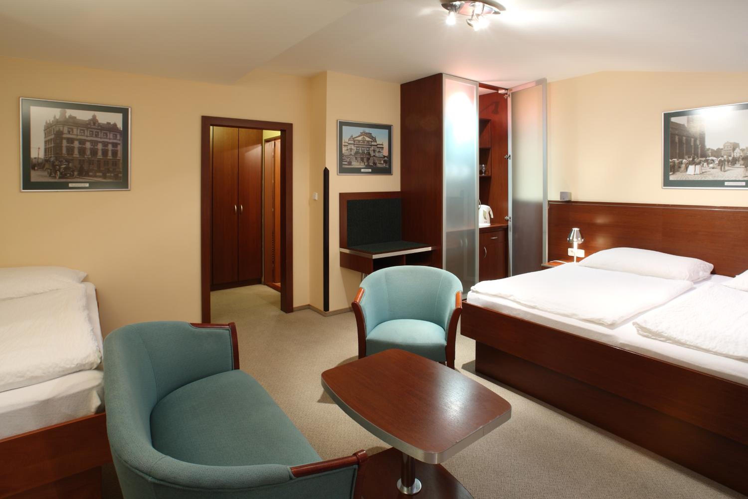 Deluxe Triple Room - Photo 6