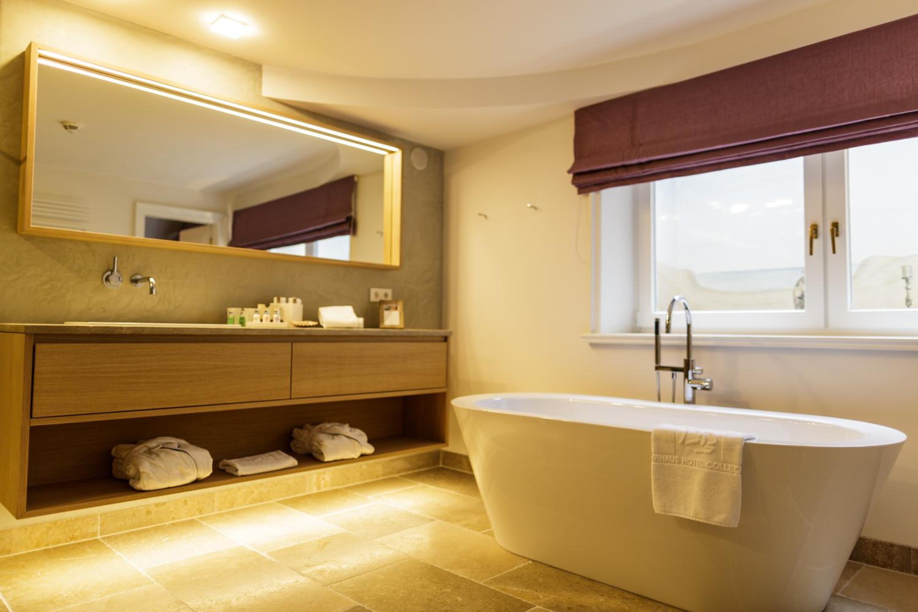 Deluxe Double or Twin Room photo 2