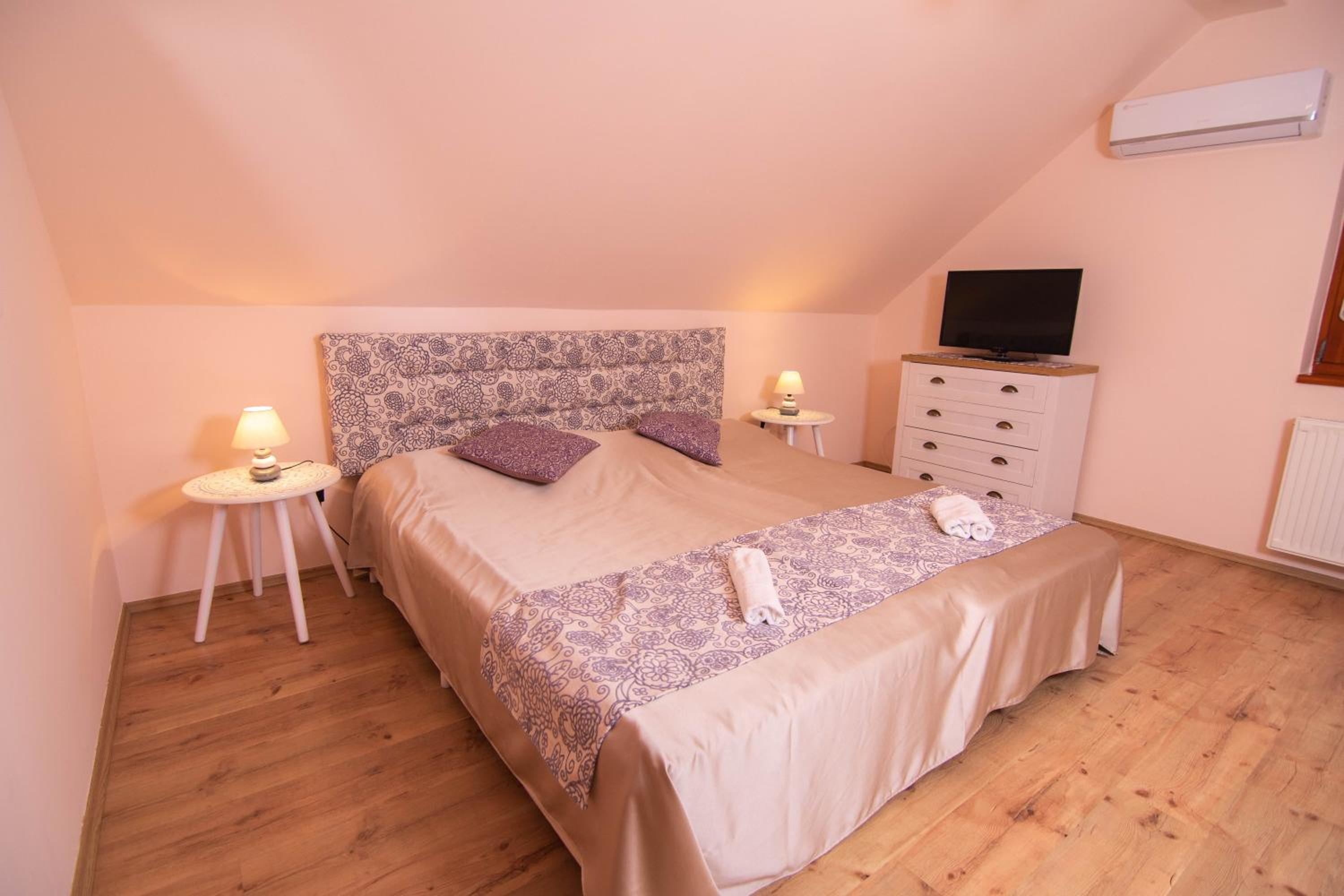 Studio (4 Adults+2 Children) - Photo 1