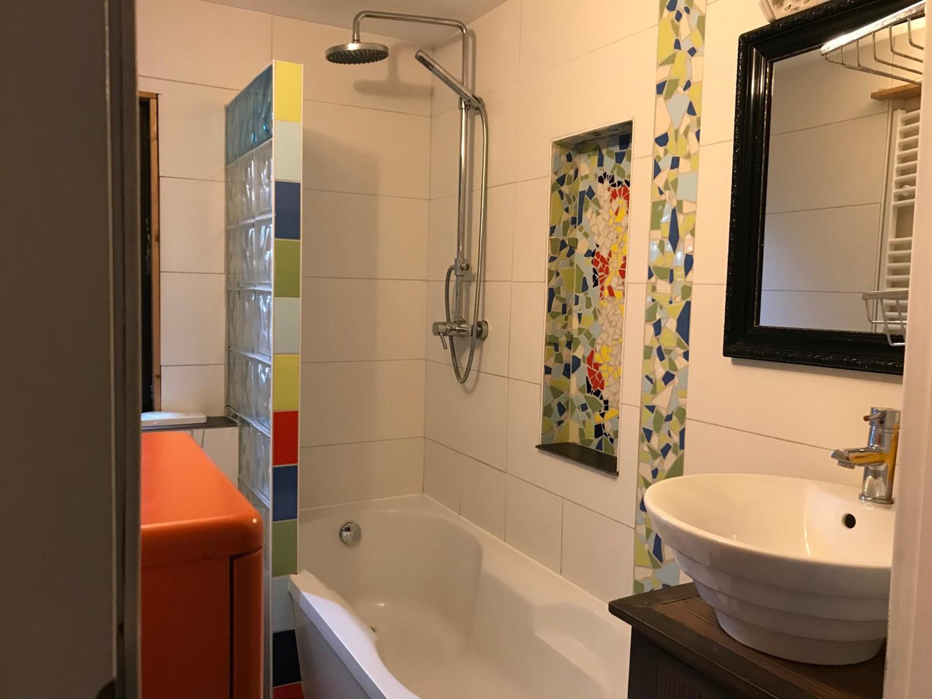 Two-Bedroom House - Photo 8